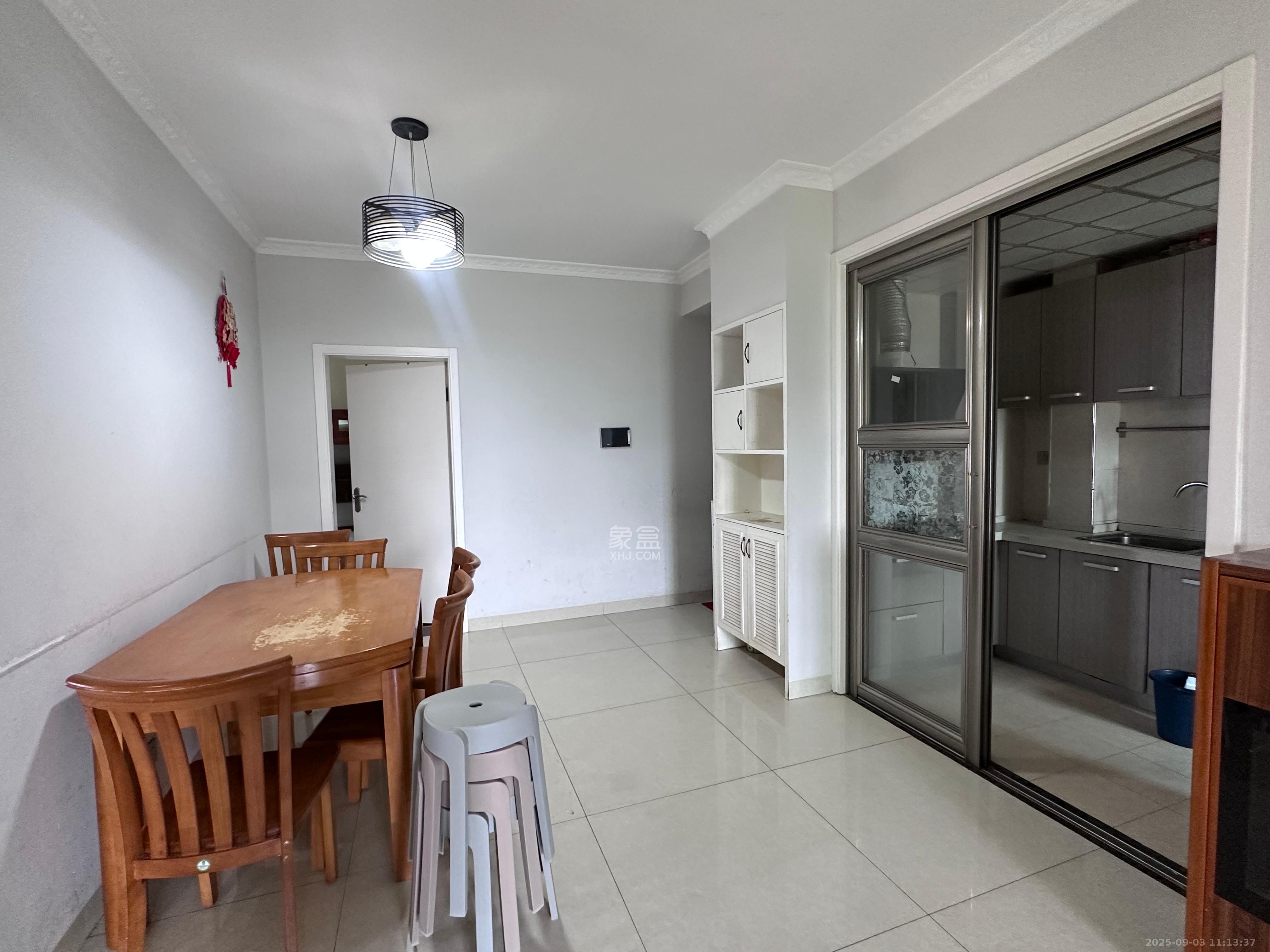 富基世纪公园 3室2厅1卫 1800.0元/月 富基世纪公园 3室2厅1卫 1800.0元/月室内图