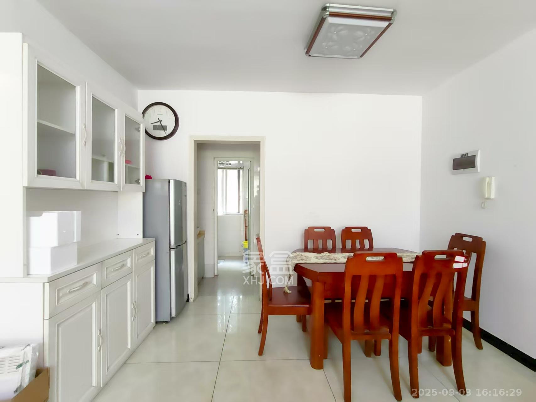 德润园  2室2厅1卫    1950.0元/月 德润园  2室2厅1卫    1950.0元/月室内图1