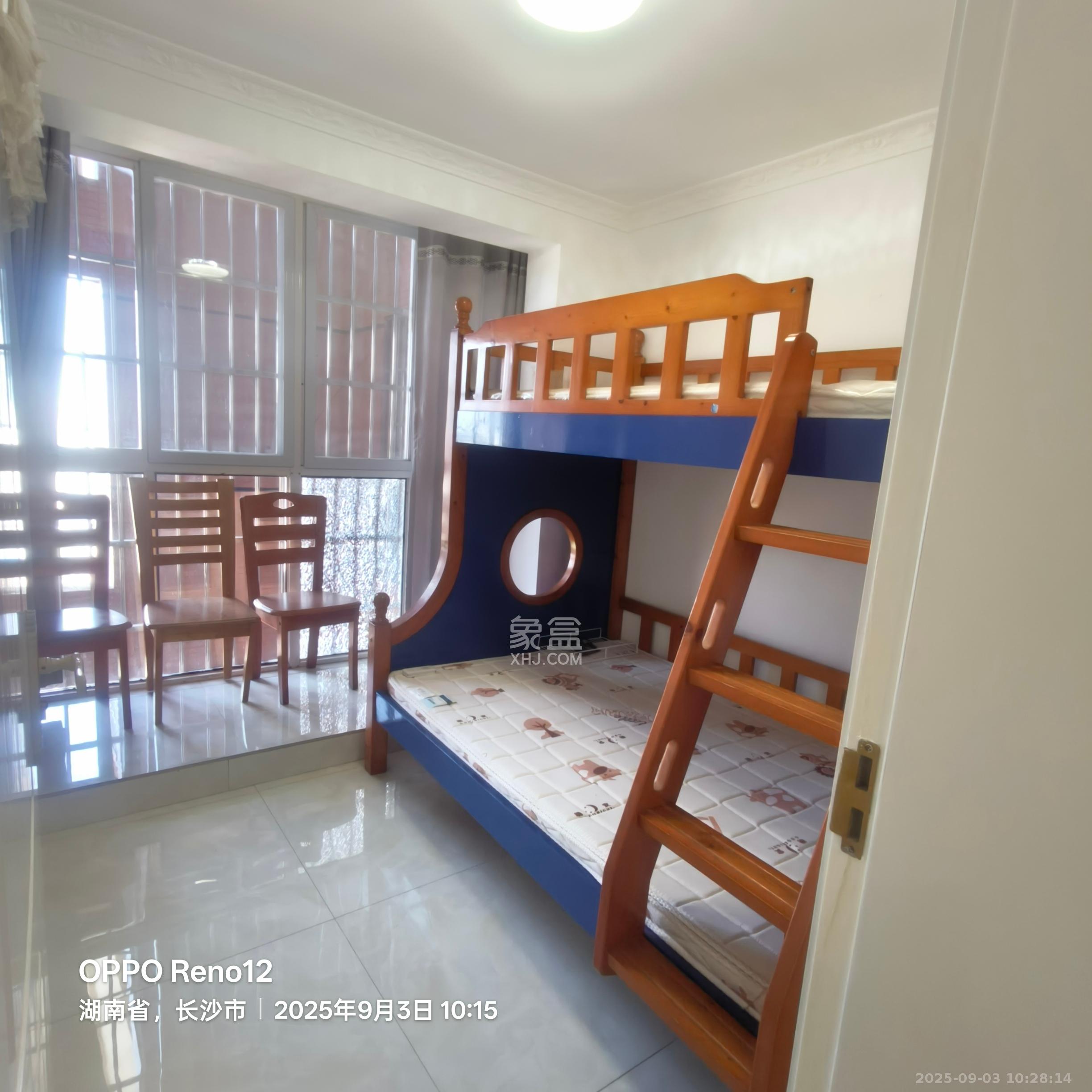 新蕾品阁居  3室2厅1卫    1700.0元/月室内图