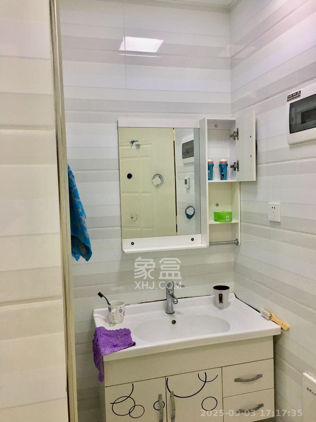 御溪国际  1室1厅1卫    1400.0元/月 御溪国际  1室1厅1卫    1400.0元/月室内图