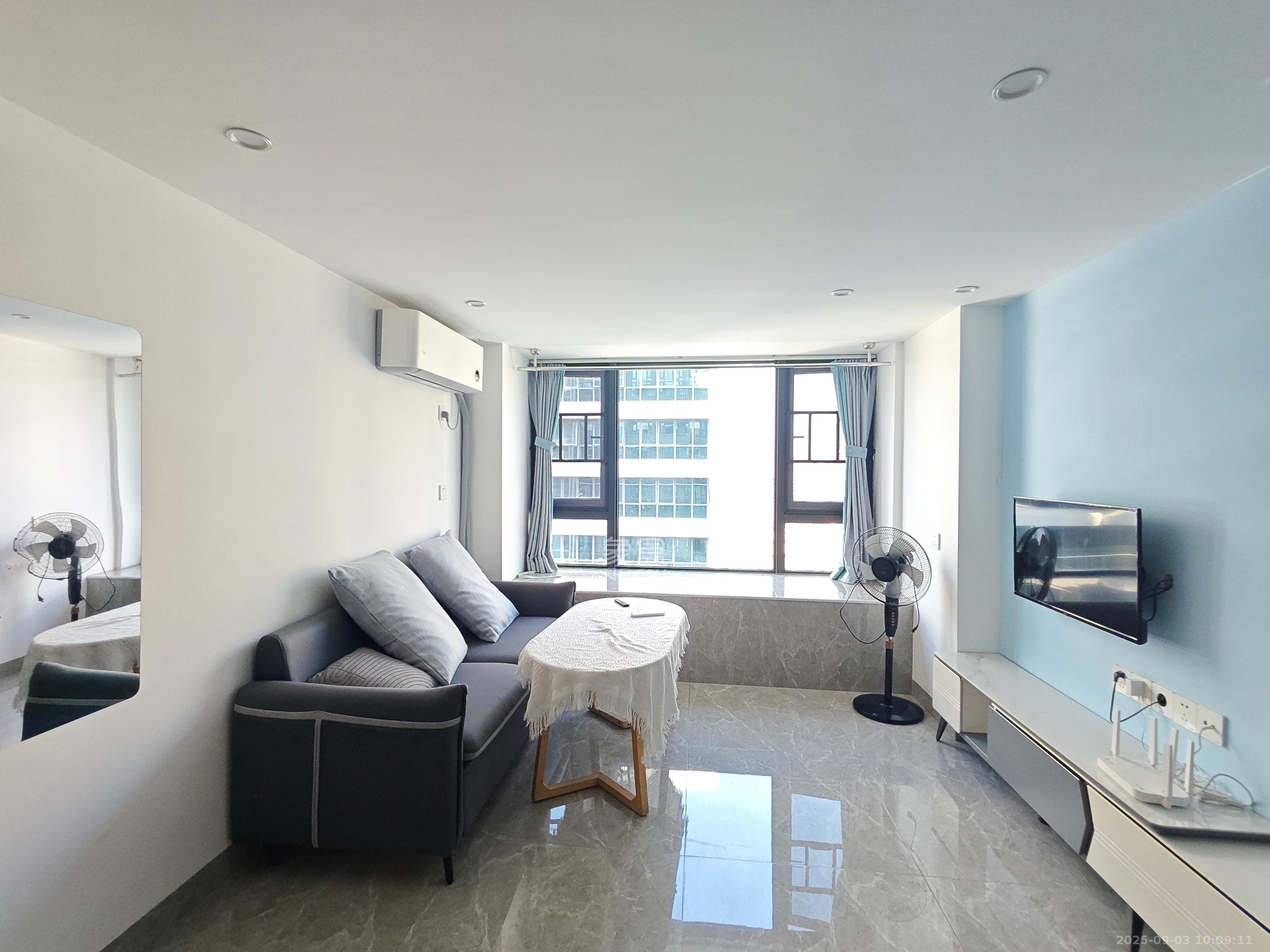 龙湖湘江星座(祺鑫星座公寓) 2室1厅1卫 2100.0元/月 龙湖湘江星座(祺鑫星座公寓) 2室1厅1卫 2100.0元/月室内图