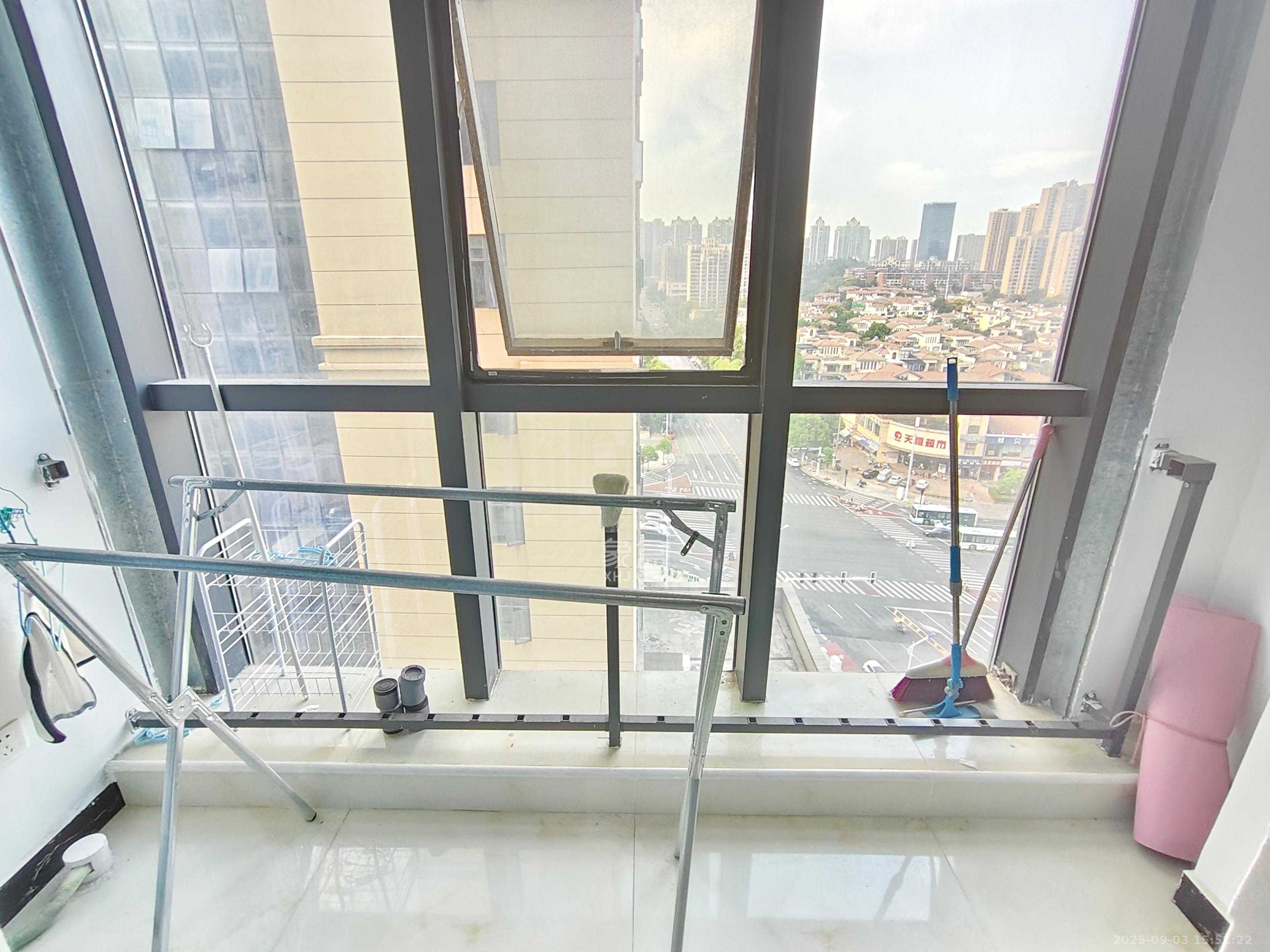 荣泰广场   51.0㎡      1300.0元/月室内图