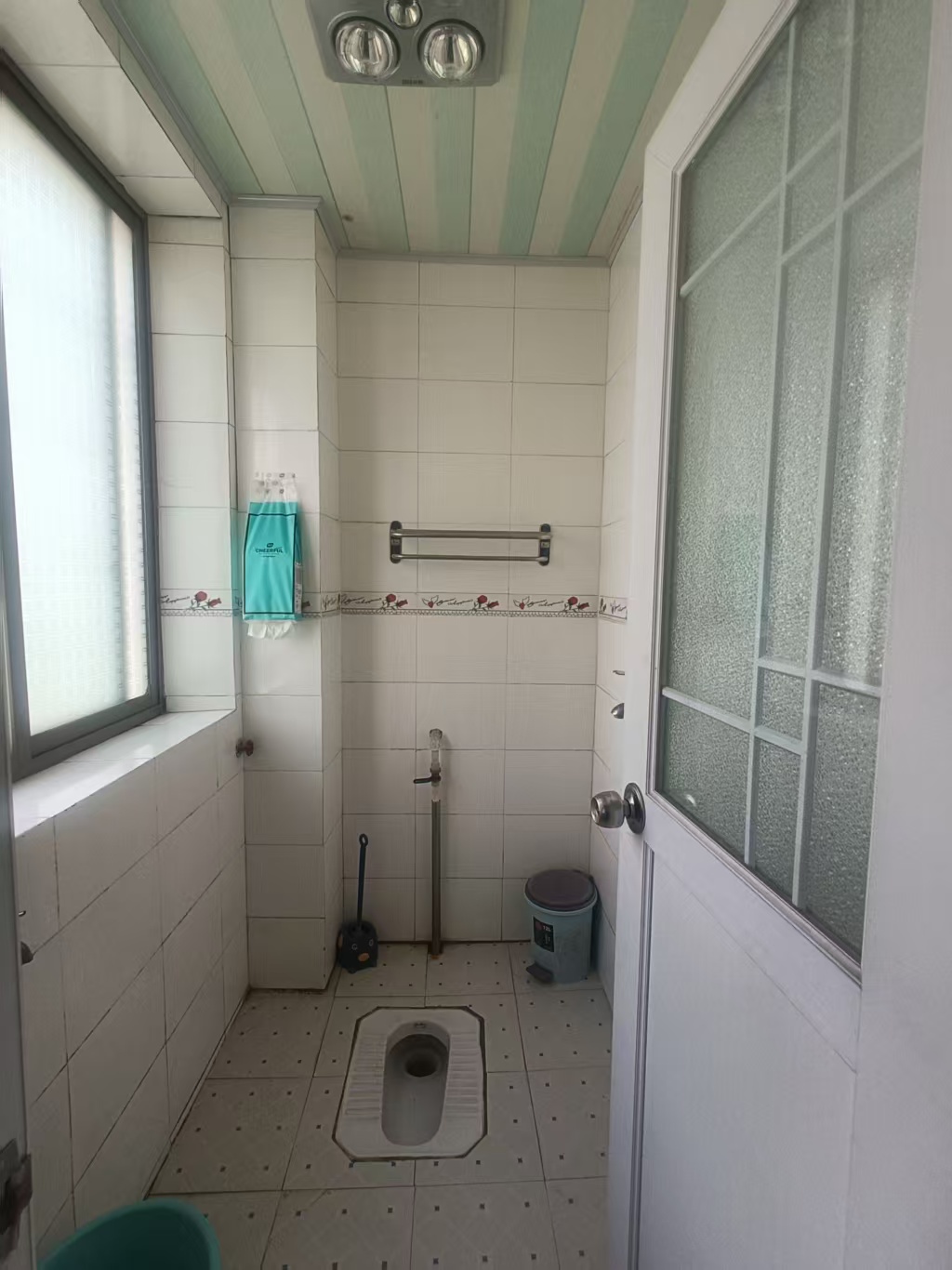 梓山苑小区  3室2厅2卫    1000.0元/月室内图