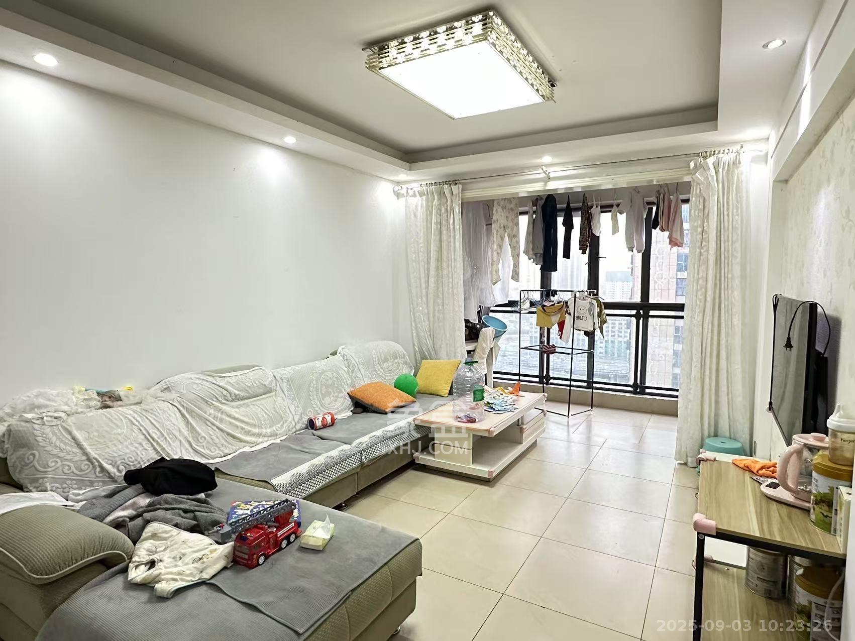 华悦城  2室2厅1卫    2100.0元/月 华悦城  2室2厅1卫    2100.0元/月