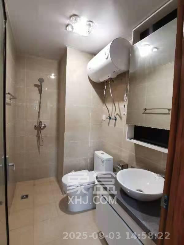 荣泰广场 1室1厅1卫 1200.0元/月 荣泰广场 1室1厅1卫 1200.0元/月室内图