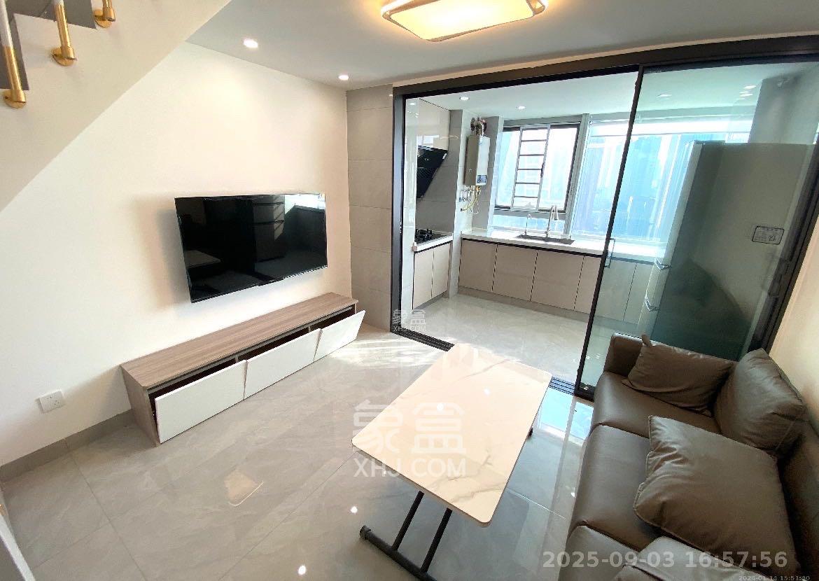 卓越伊景寓  1室0厅0卫    2000.0元/月室内图