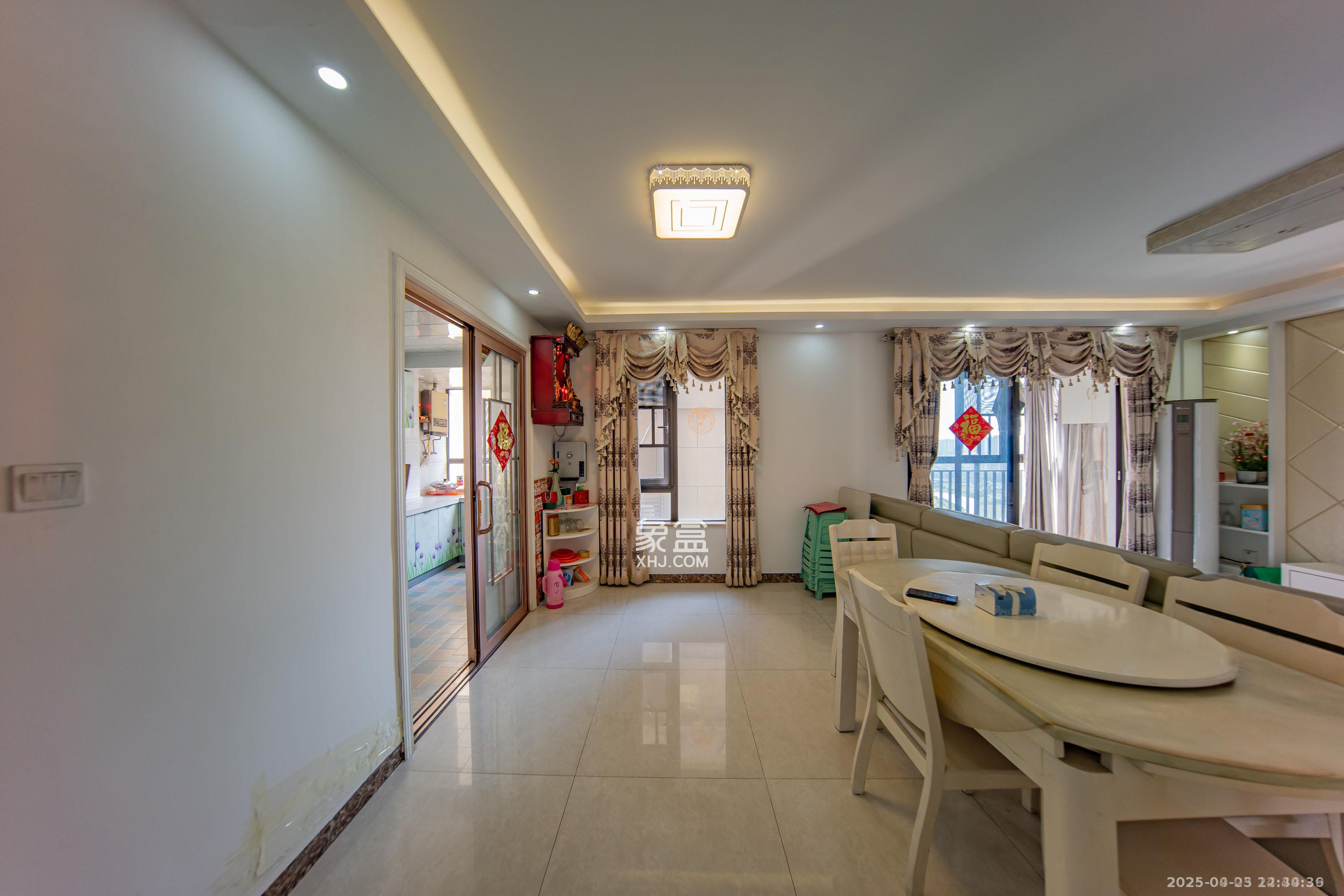 华润橡树湾 3室2厅1卫 3000.0元/月 华润橡树湾 3室2厅1卫 3000.0元/月室内图