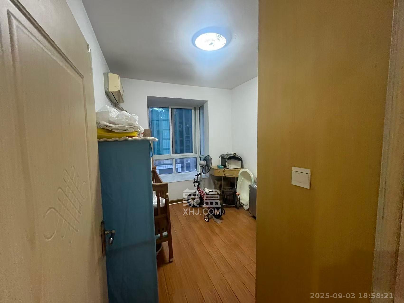 汇都公寓 3室2厅2卫 2400.0元/月 汇都公寓 3室2厅2卫 2400.0元/月室内图