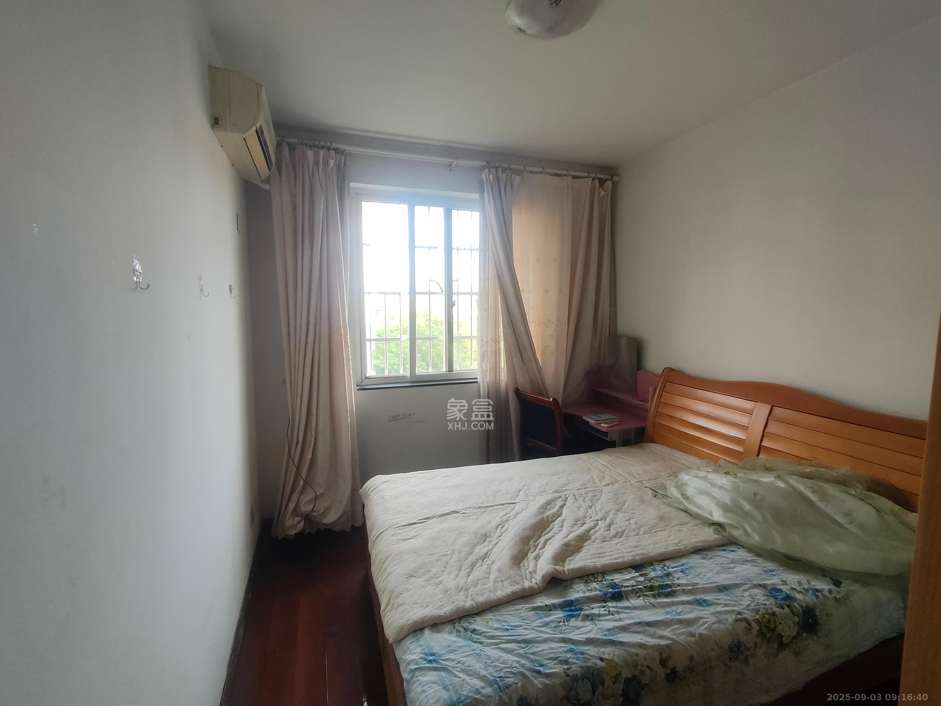 德馨园  3室2厅2卫    1600.0元/月 德馨园  3室2厅2卫    1600.0元/月室内图