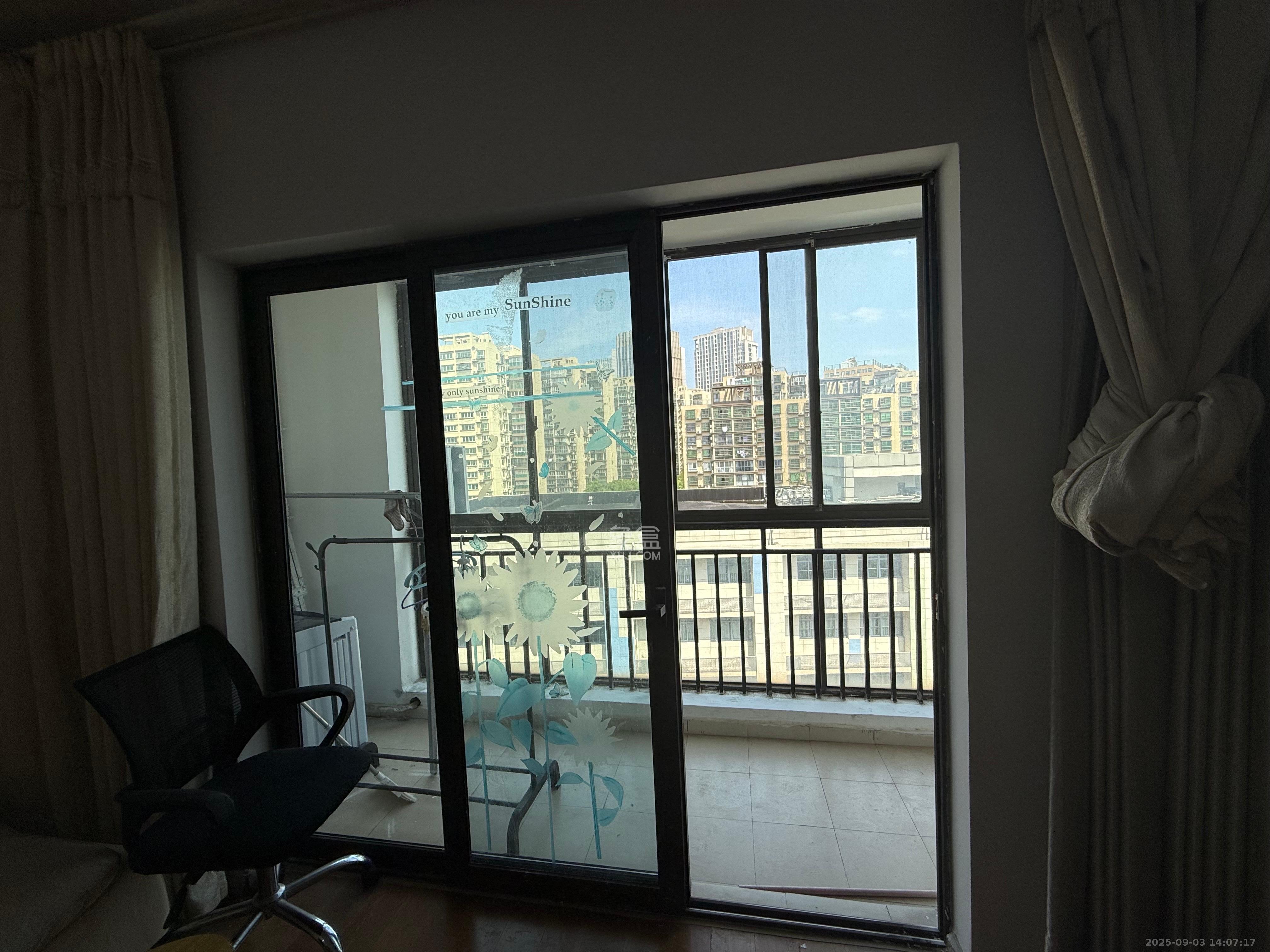 远大麓园  1室1厅1卫    1500.0元/月室内图