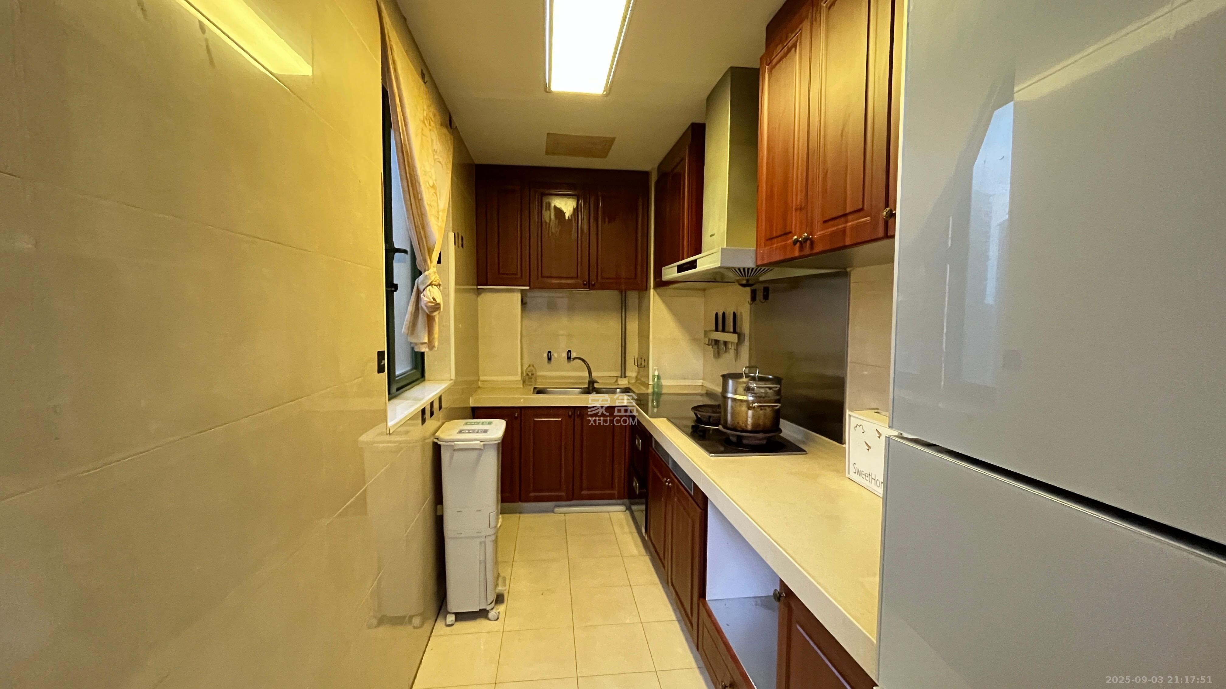 恒大雅苑  3室2厅2卫    3300.0元/月室内图