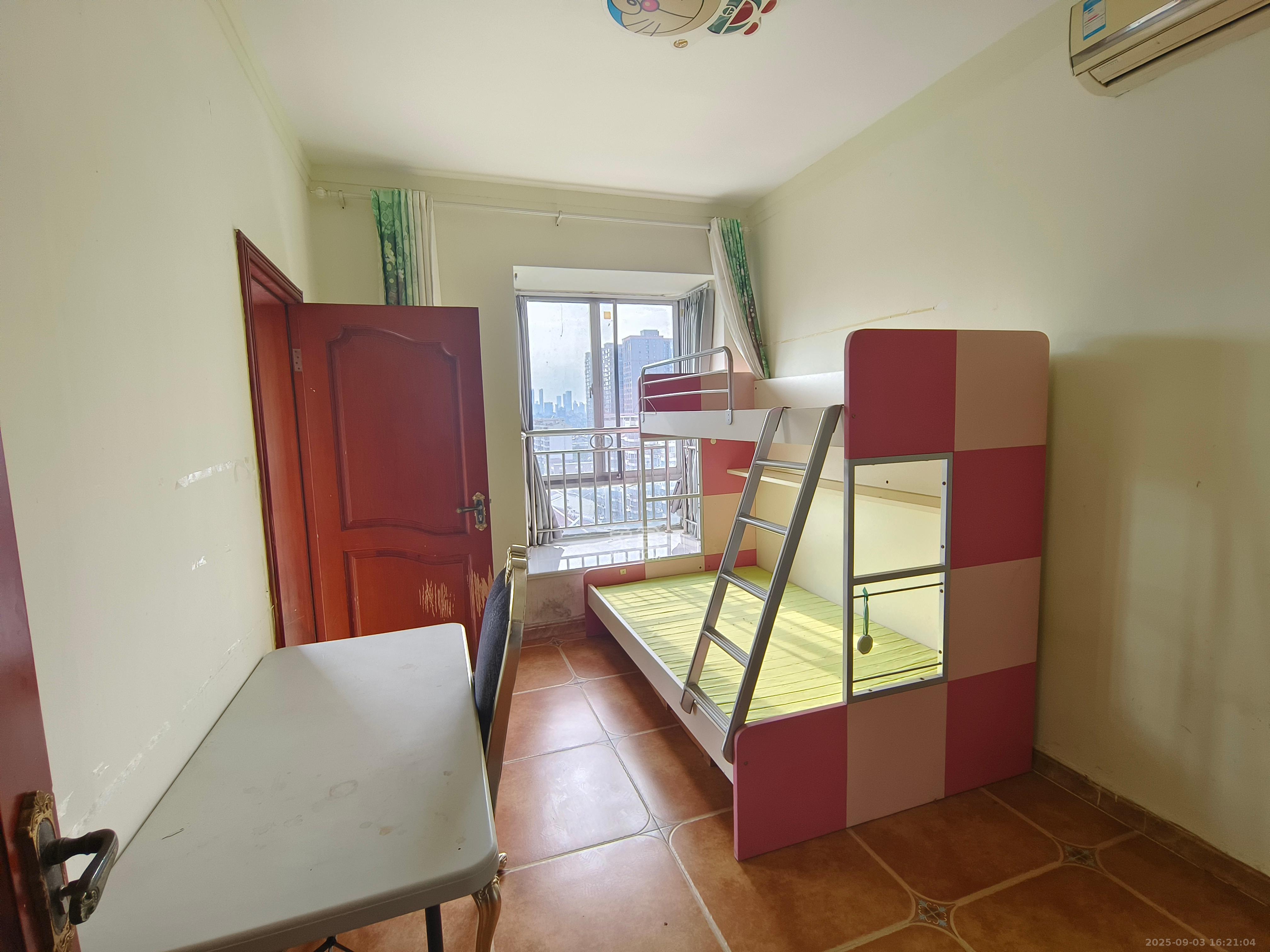 芙蓉苑 4室2厅3卫 3600.0元/月 芙蓉苑 4室2厅3卫 3600.0元/月室内图