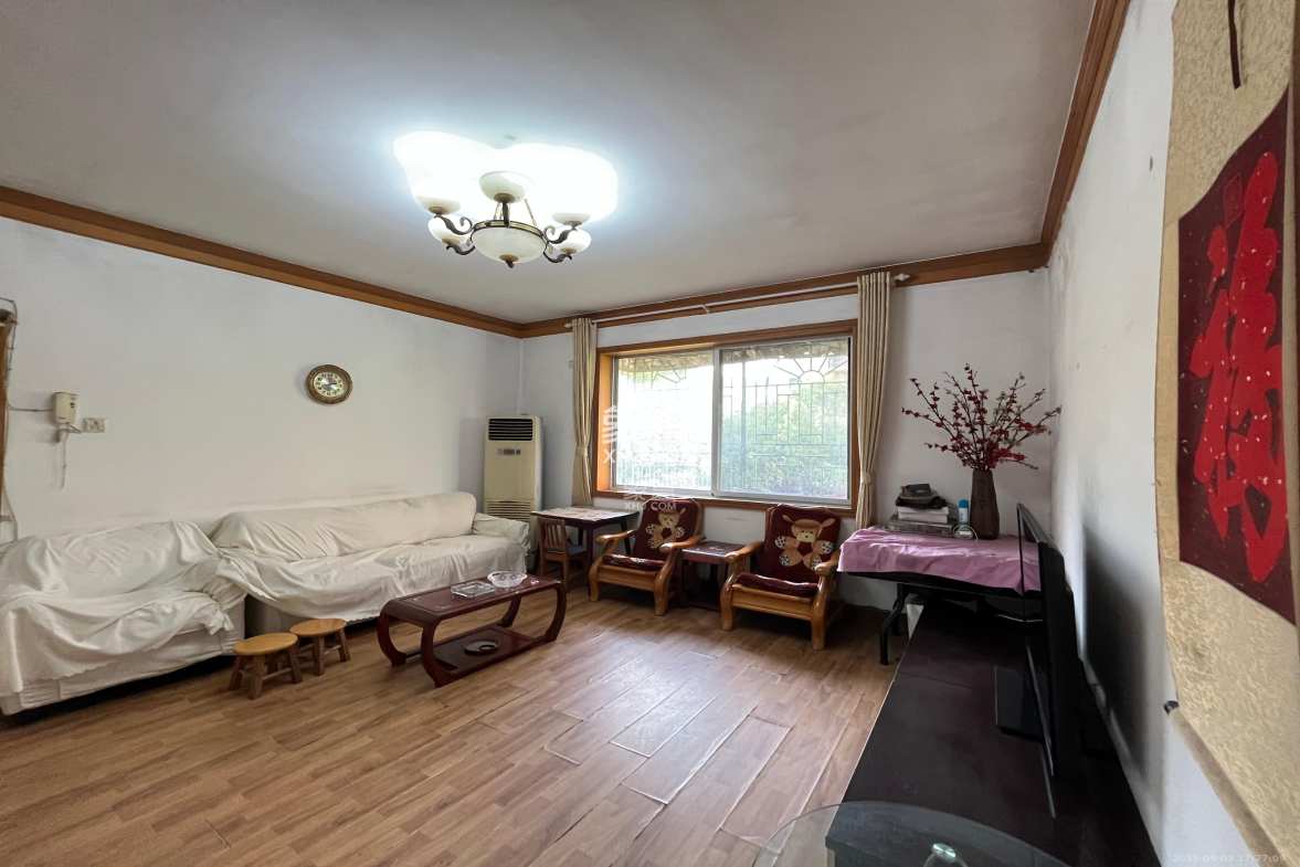 铁银电信花园  2室2厅2卫    1800.0元/月 铁银电信花园  2室2厅2卫    1800.0元/月室内图