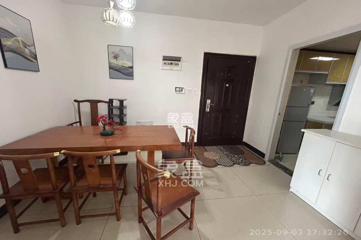 梅溪鑫苑名家 4室2厅1卫 2300.0元/月 梅溪鑫苑名家 4室2厅1卫 2300.0元/月室内图