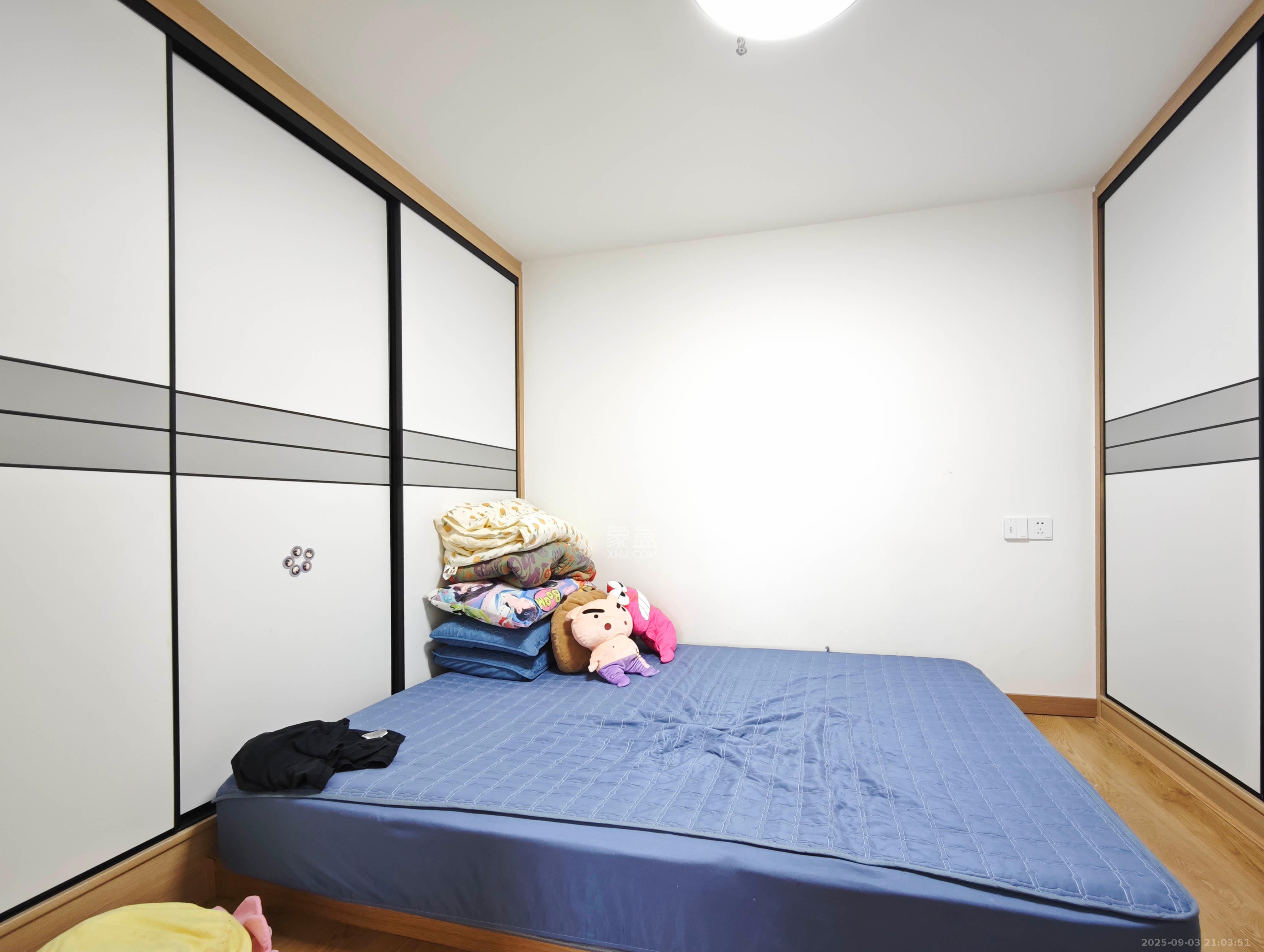 宏聚地中海  2室2厅1卫    52.8万卧室