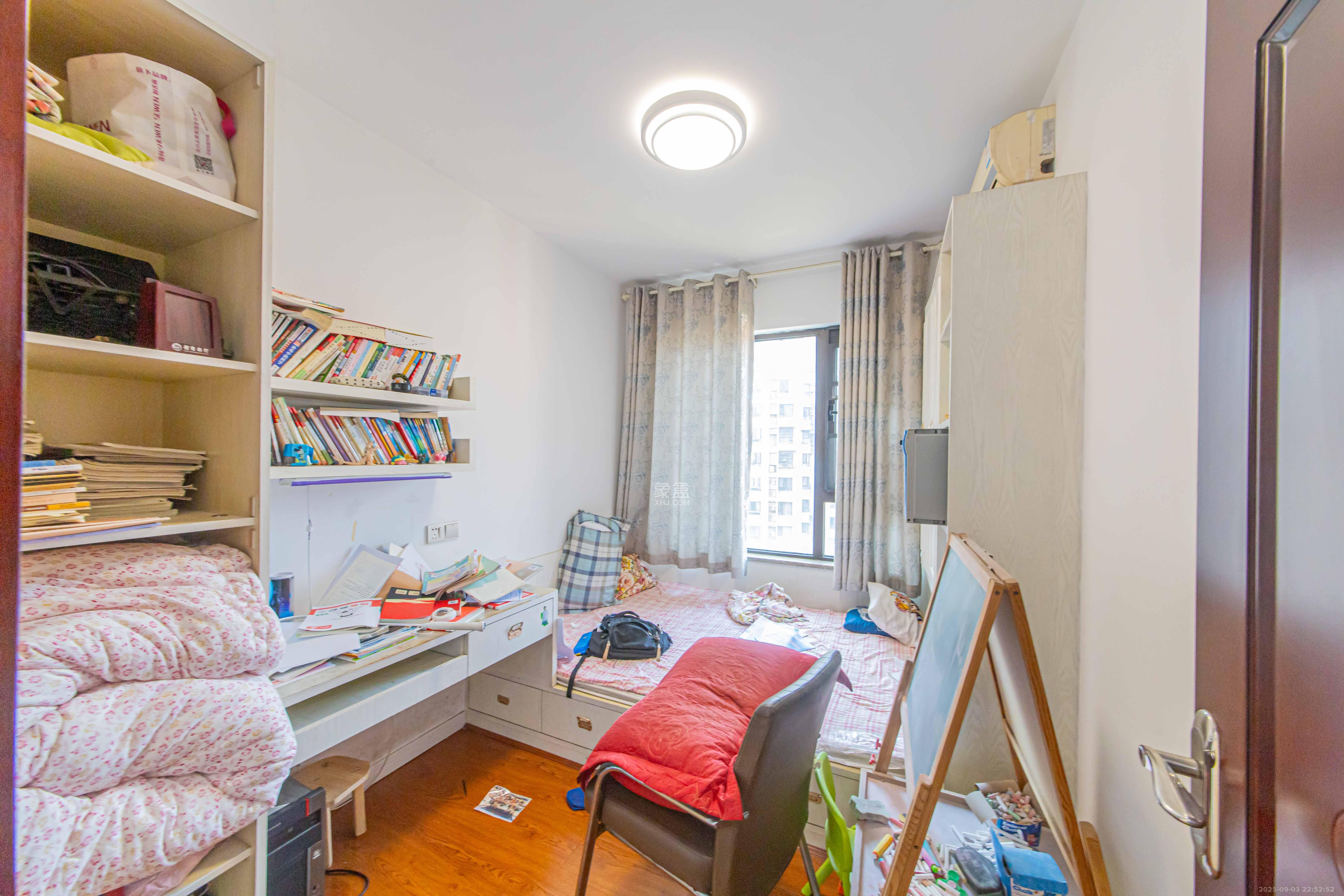 北辰中央公园B区 4室2厅1卫 112.0万 北辰中央公园B区 4室2厅1卫 112.0万卧室