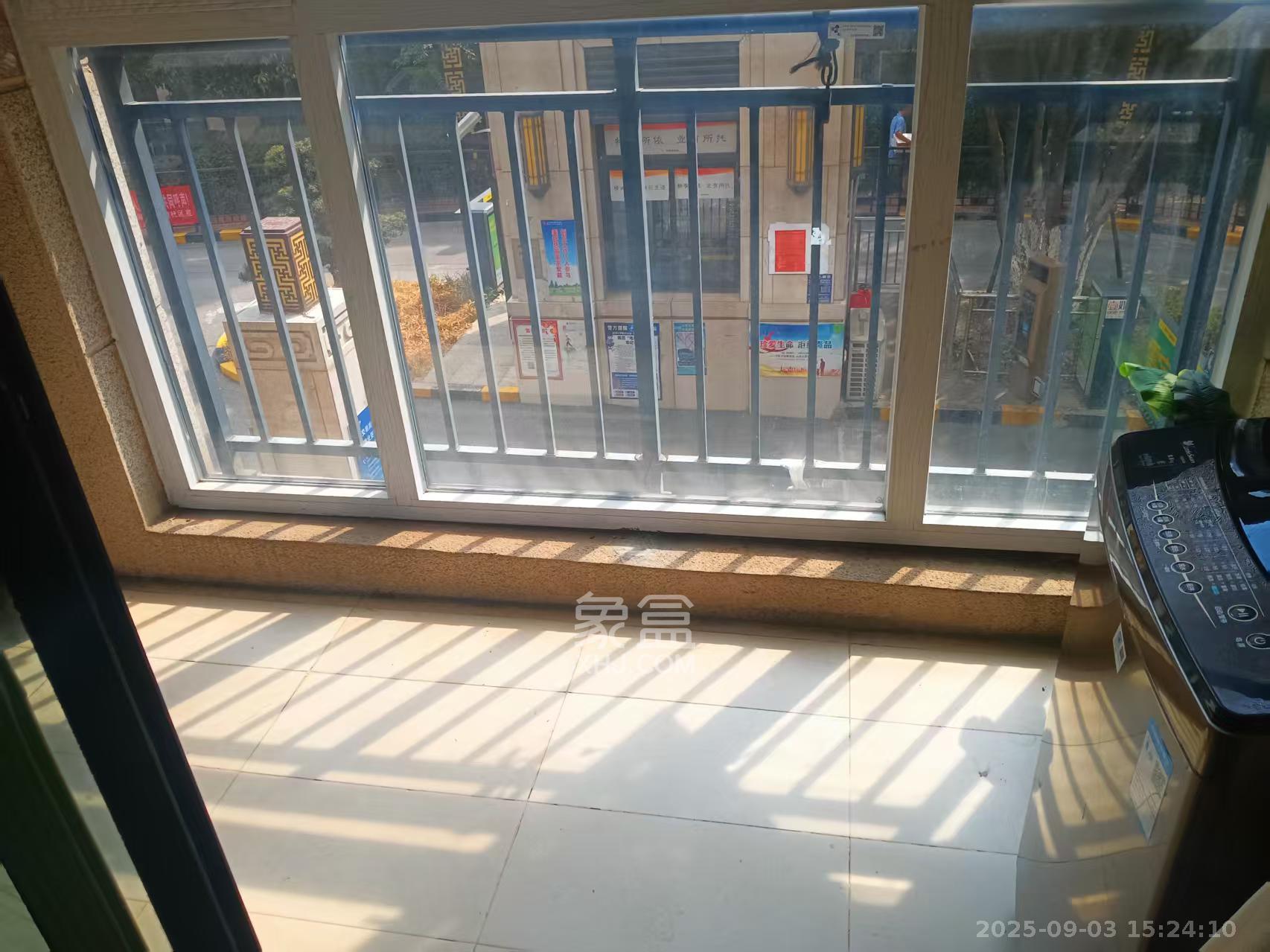 中海梅溪湖壹号  3室2厅2卫    2600.0元/月室内图