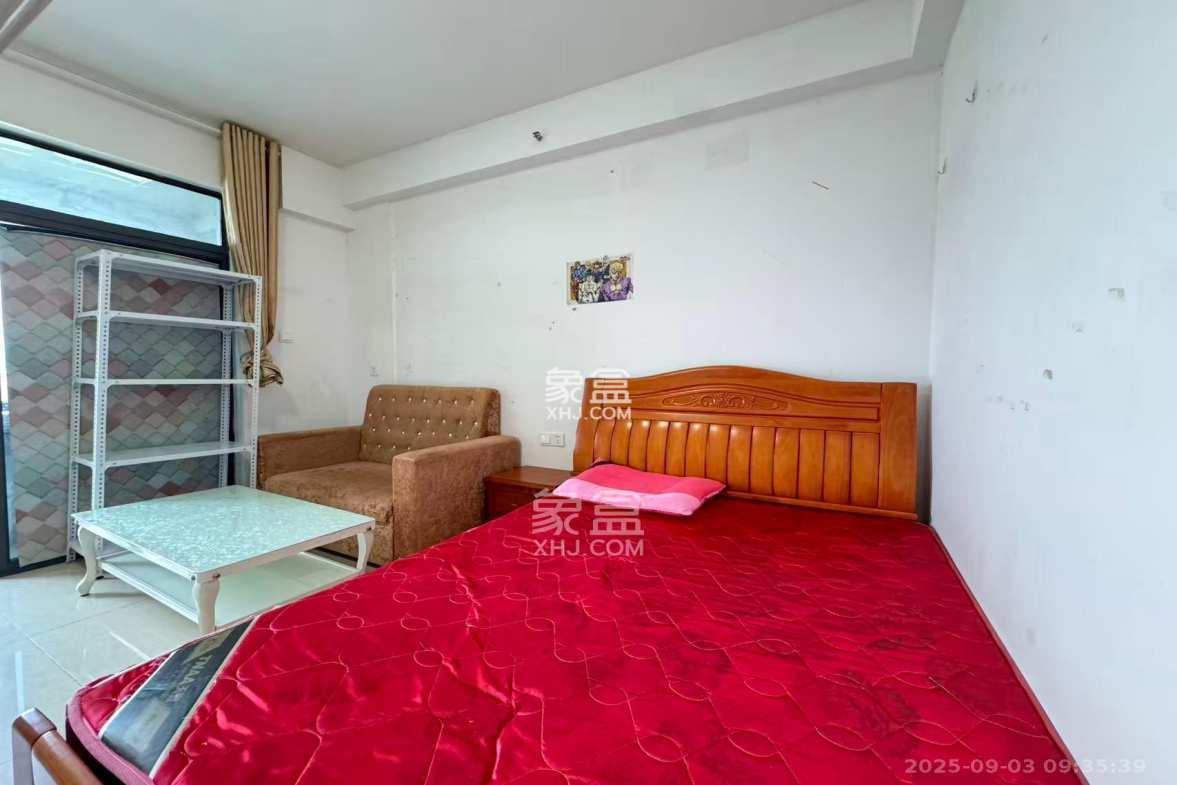 保利麓谷林语I区  1室1厅1卫    1500.0元/月 保利麓谷林语I区  1室1厅1卫    1500.0元/月室内图