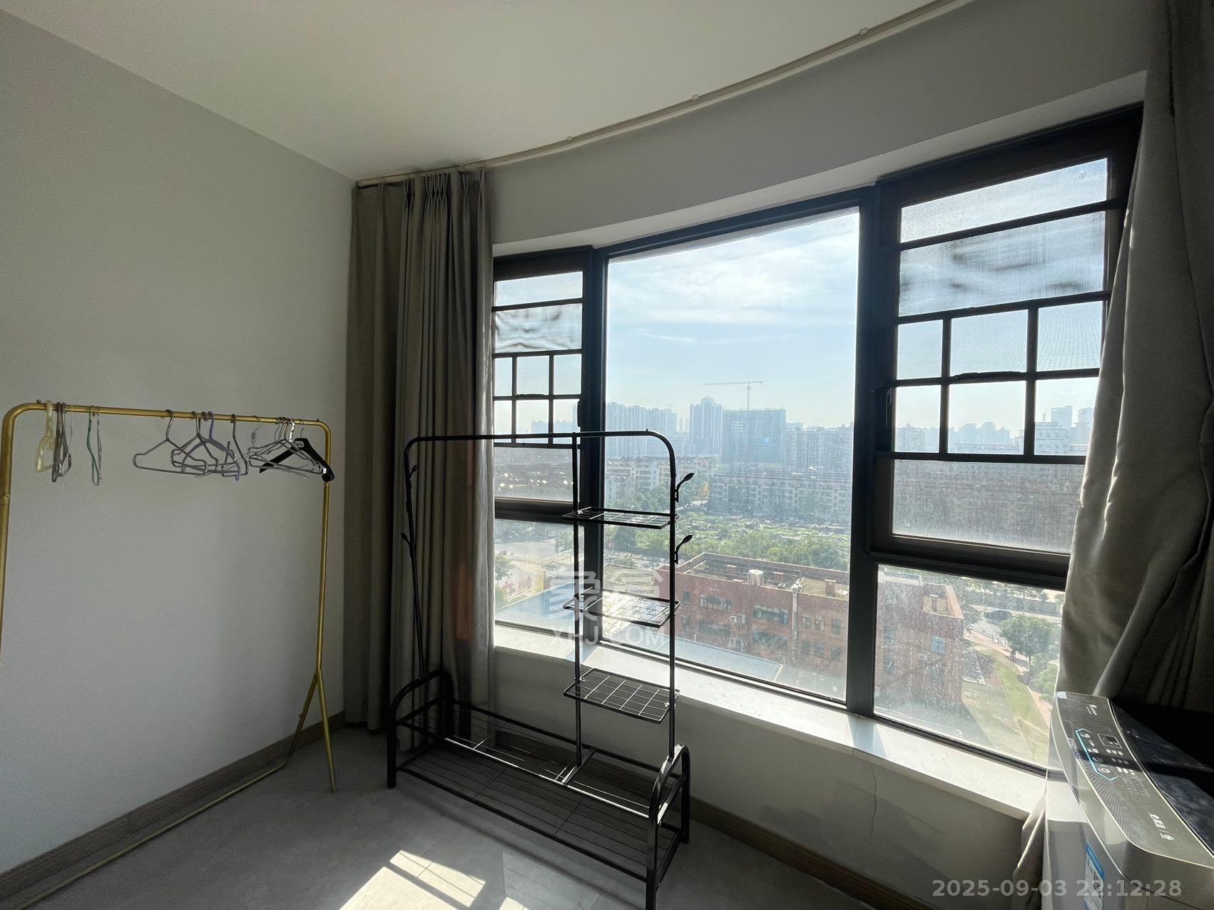 嘉雨兴园 2室1厅1卫 2800.0元/月 嘉雨兴园 2室1厅1卫 2800.0元/月室内图