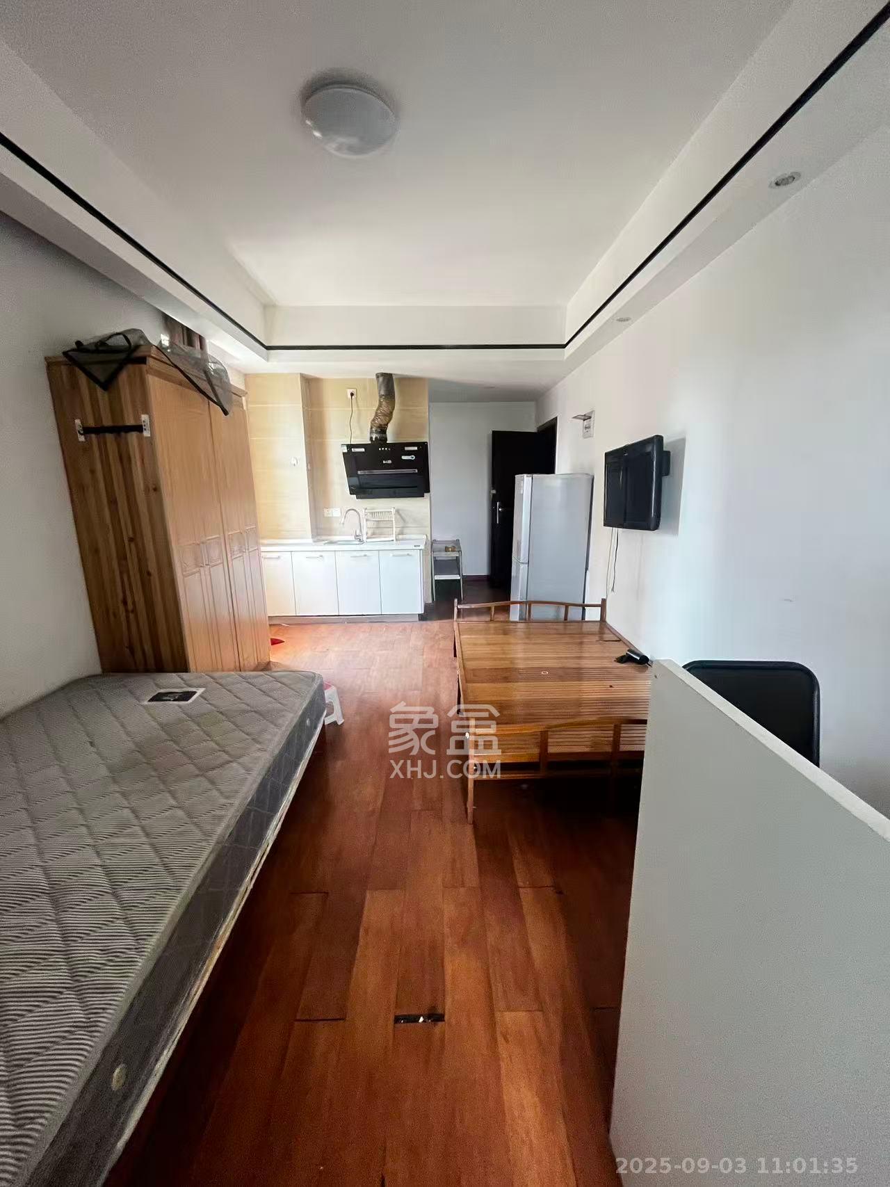 长盛上东区  1室1厅1卫    1080.0元/月 长盛上东区  1室1厅1卫    1080.0元/月室内图