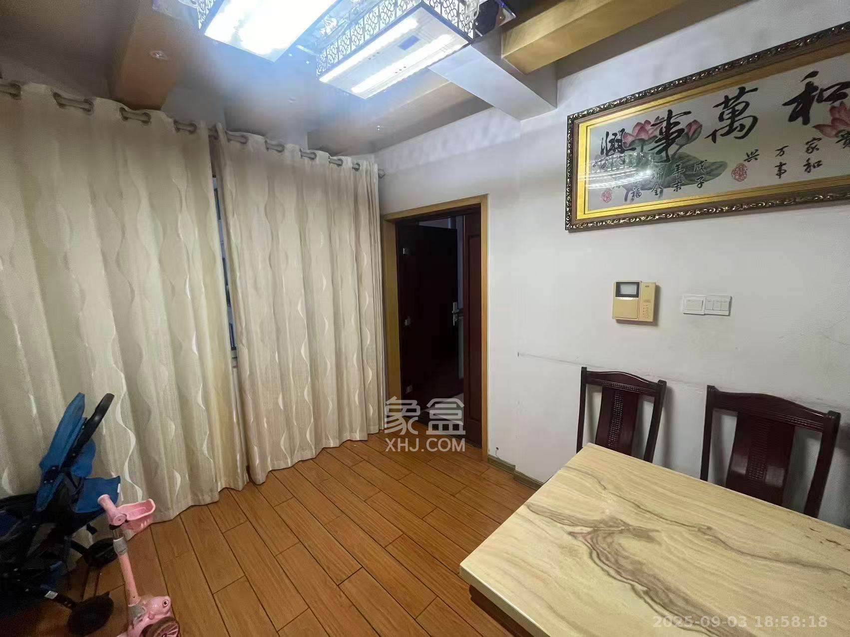 汇都公寓 3室2厅2卫 2400.0元/月 汇都公寓 3室2厅2卫 2400.0元/月室内图