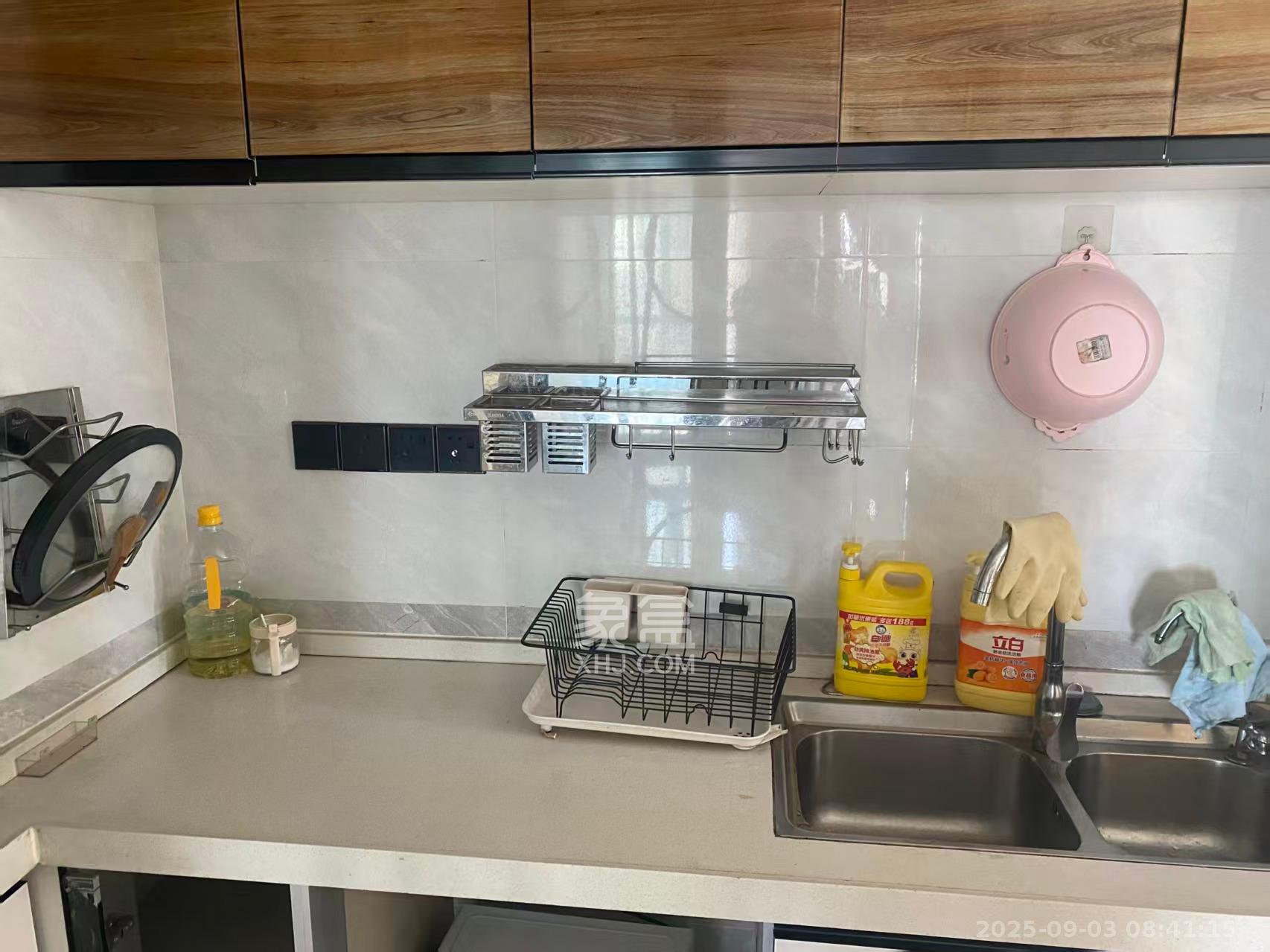 天麓尚层 3室2厅1卫 2350.0元/月 天麓尚层 3室2厅1卫 2350.0元/月室内图