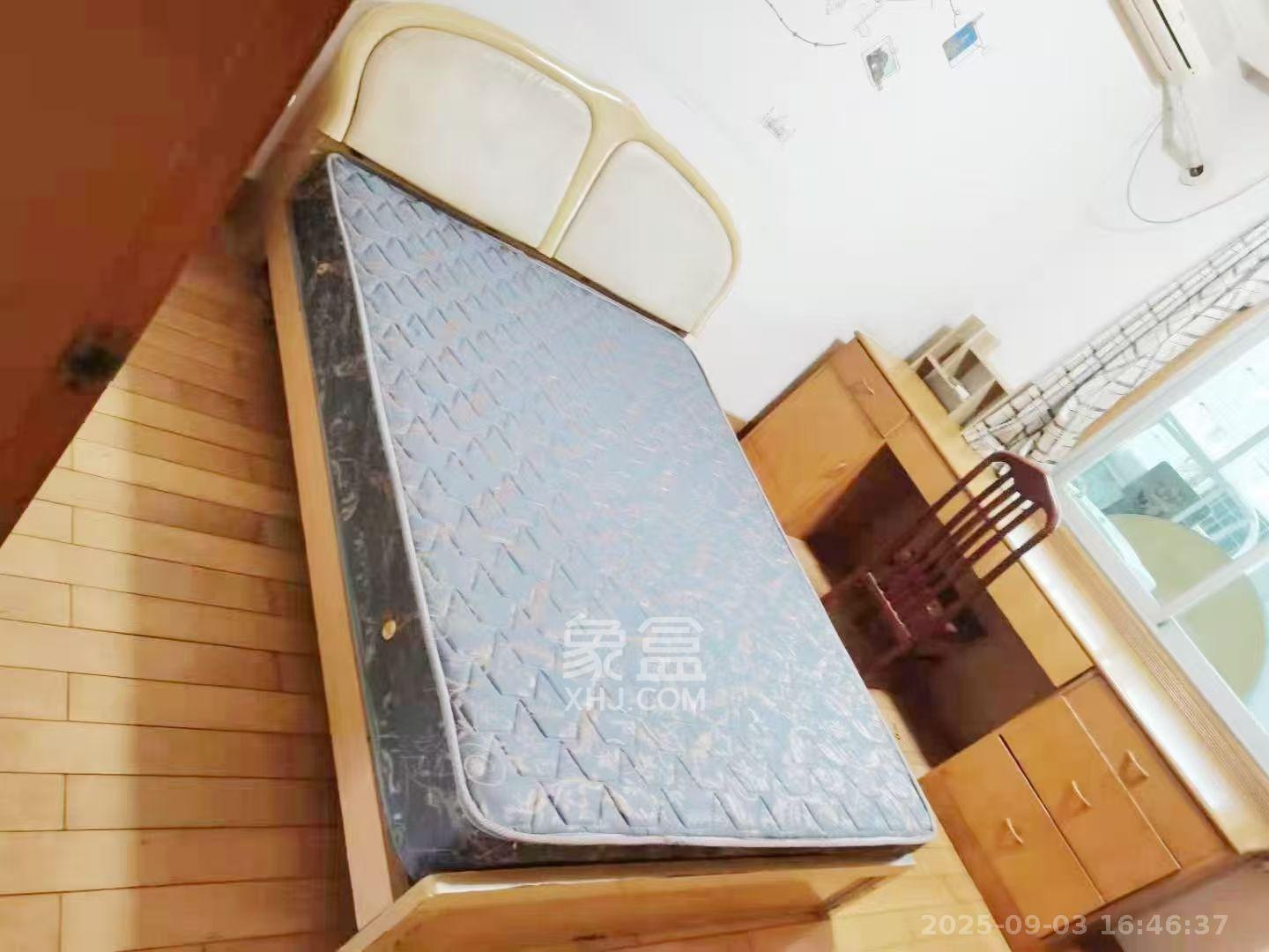 石油小区 4室2厅1卫 2200.0元/月 石油小区 4室2厅1卫 2200.0元/月室内图