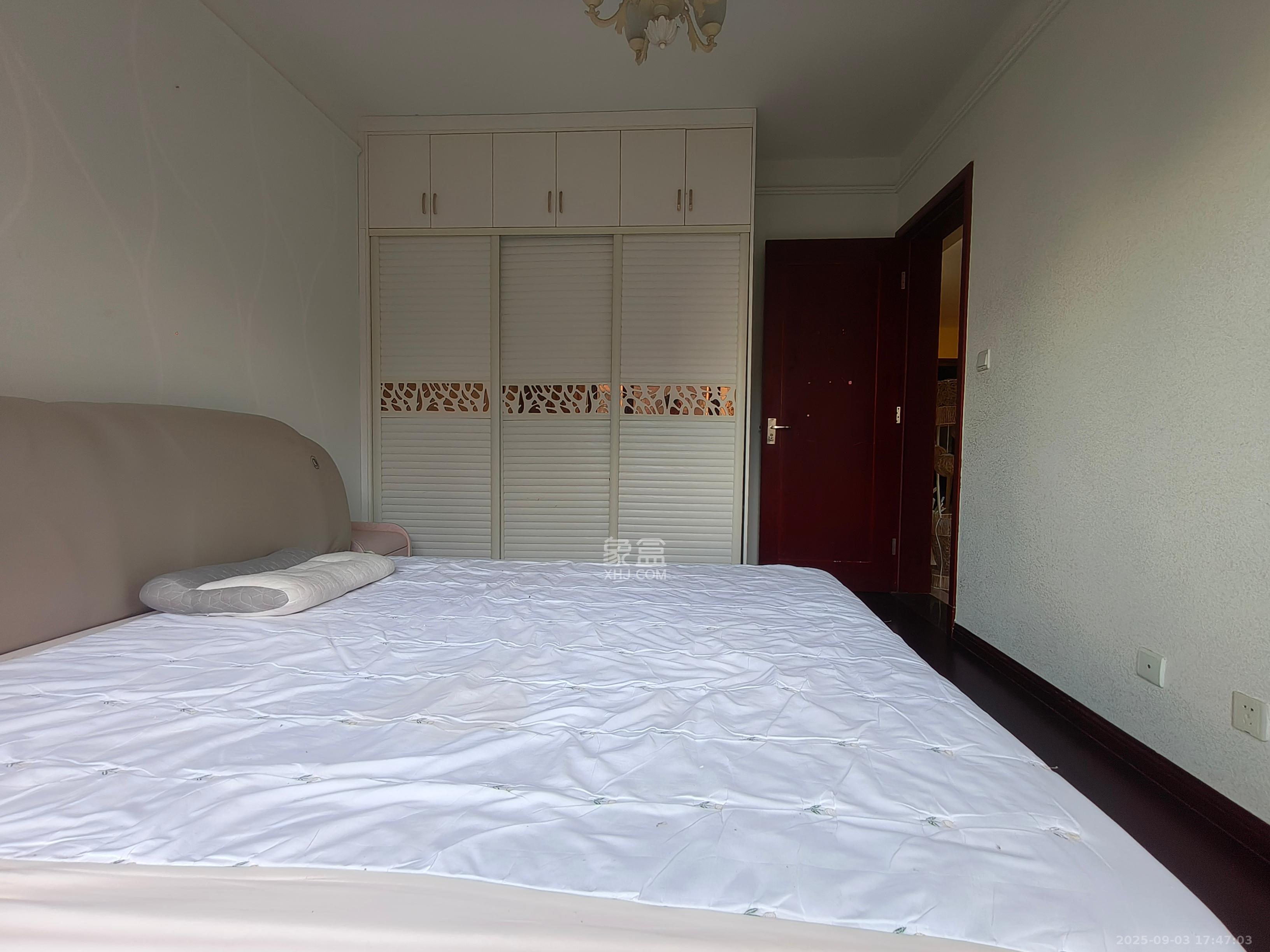 中海国际二期 3室2厅1卫 2200.0元/月 中海国际二期 3室2厅1卫 2200.0元/月室内图