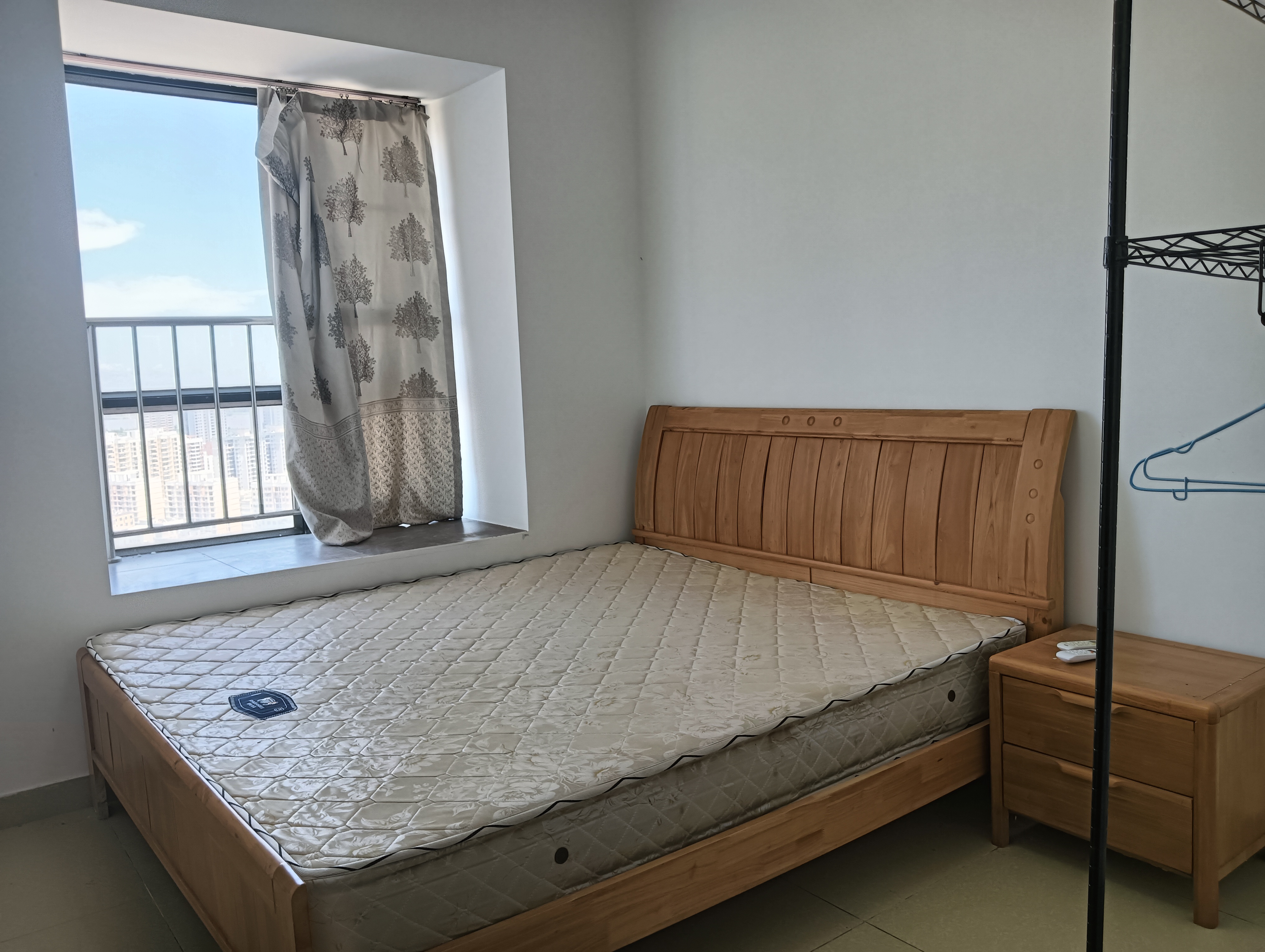 盛贤景都  2室1厅1卫    2200.0元/月室内图