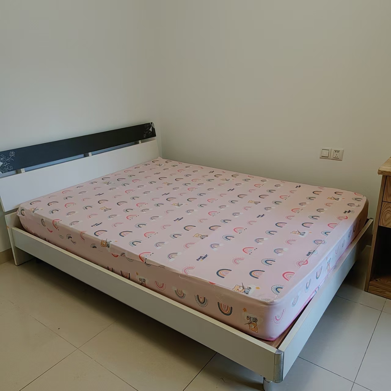 钻石水岸 2室2厅1卫 2500.0元/月 钻石水岸 2室2厅1卫 2500.0元/月室内图