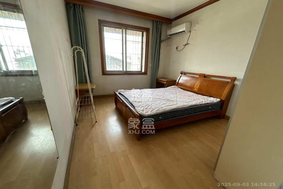 家兴公寓(洪家井) 3室2厅2卫 3100.0元/月 家兴公寓(洪家井) 3室2厅2卫 3100.0元/月室内图