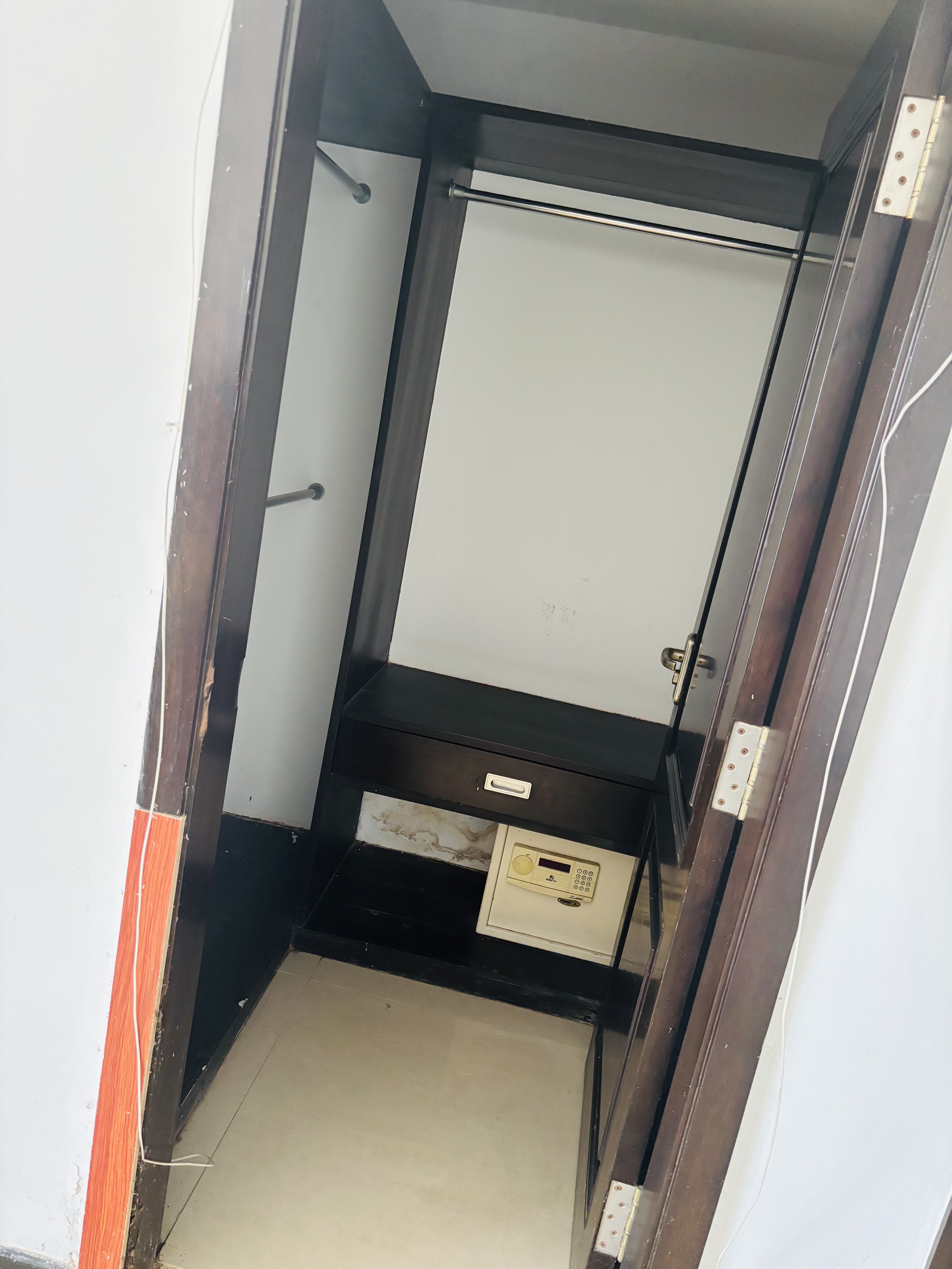 嘉华城市花园  4室2厅2卫    5000.0元/月室内图