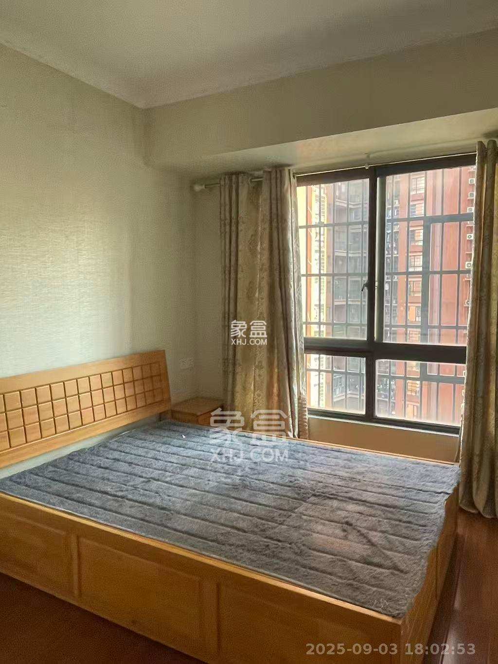 海德公园  4室2厅2卫    2200.0元/月 海德公园  4室2厅2卫    2200.0元/月室内图