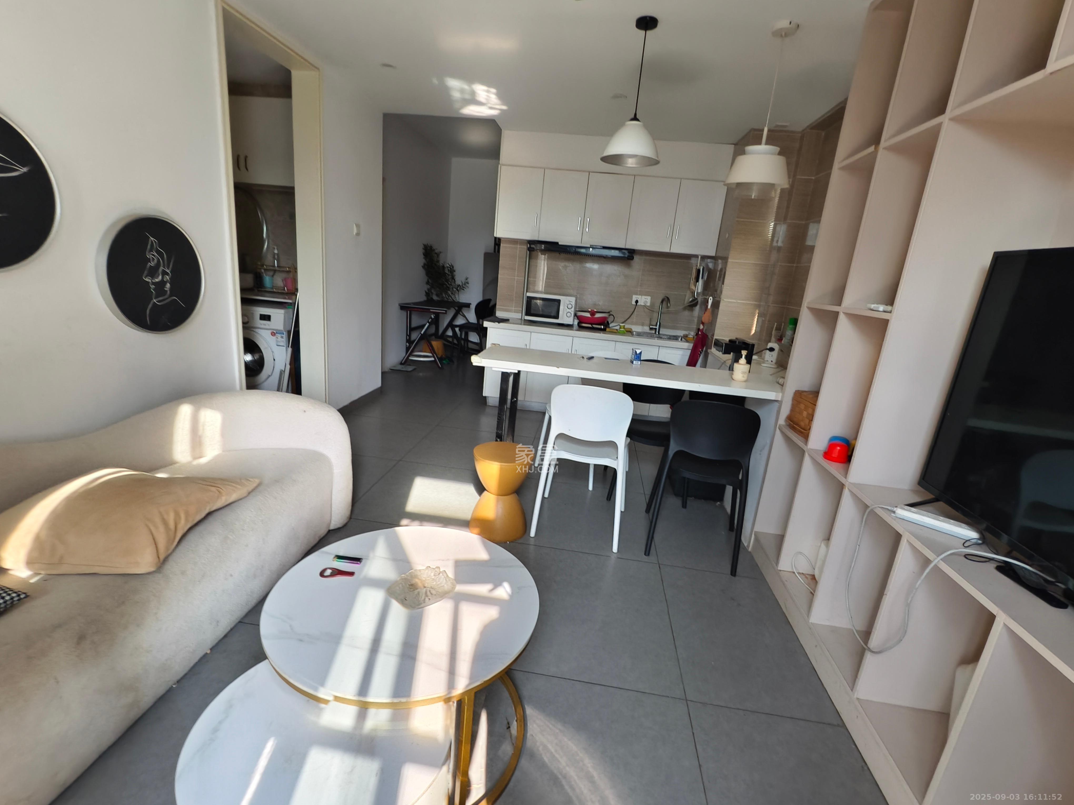 湘域城邦(湘域国际中心) 2室1厅1卫 3200.0元/月 湘域城邦(湘域国际中心) 2室1厅1卫 3200.0元/月室内图