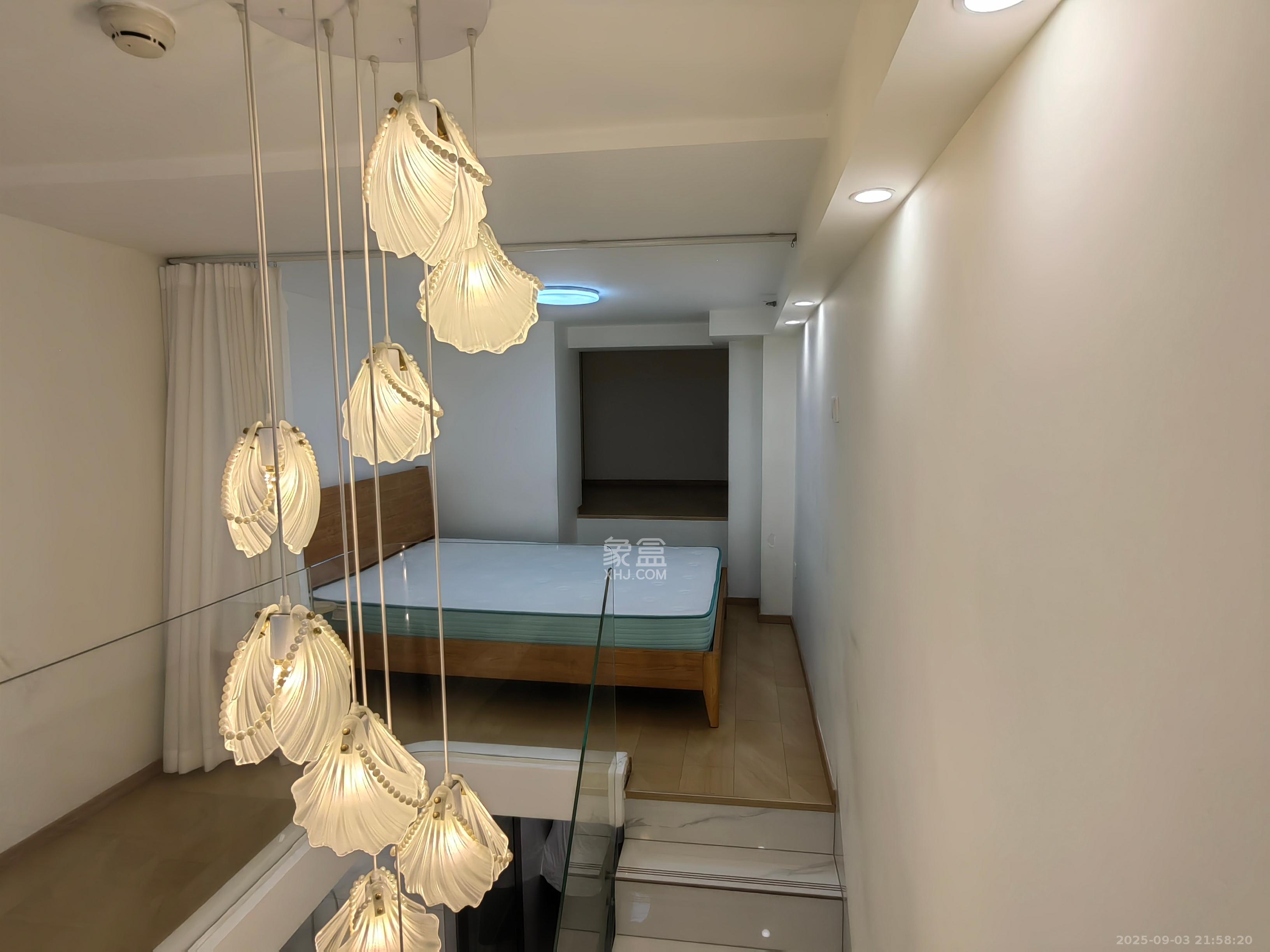 珠江花城好世界 1室1厅1卫 2100.0元/月 珠江花城好世界 1室1厅1卫 2100.0元/月室内图