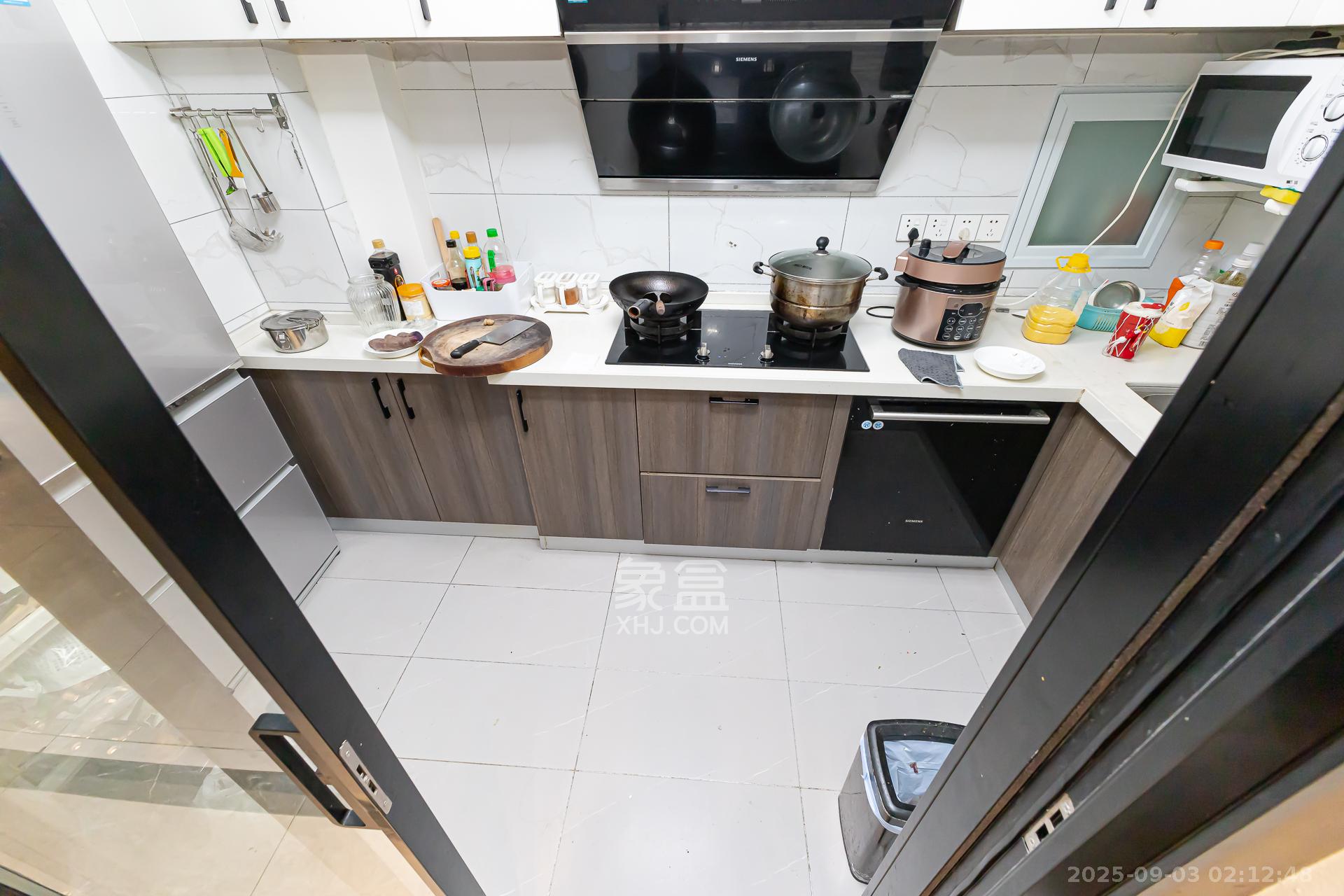 龙湖璟宸原著(龙湖紫宸)  3室2厅2卫    86.0万 龙湖璟宸原著(龙湖紫宸)  3室2厅2卫    86.0万厨房