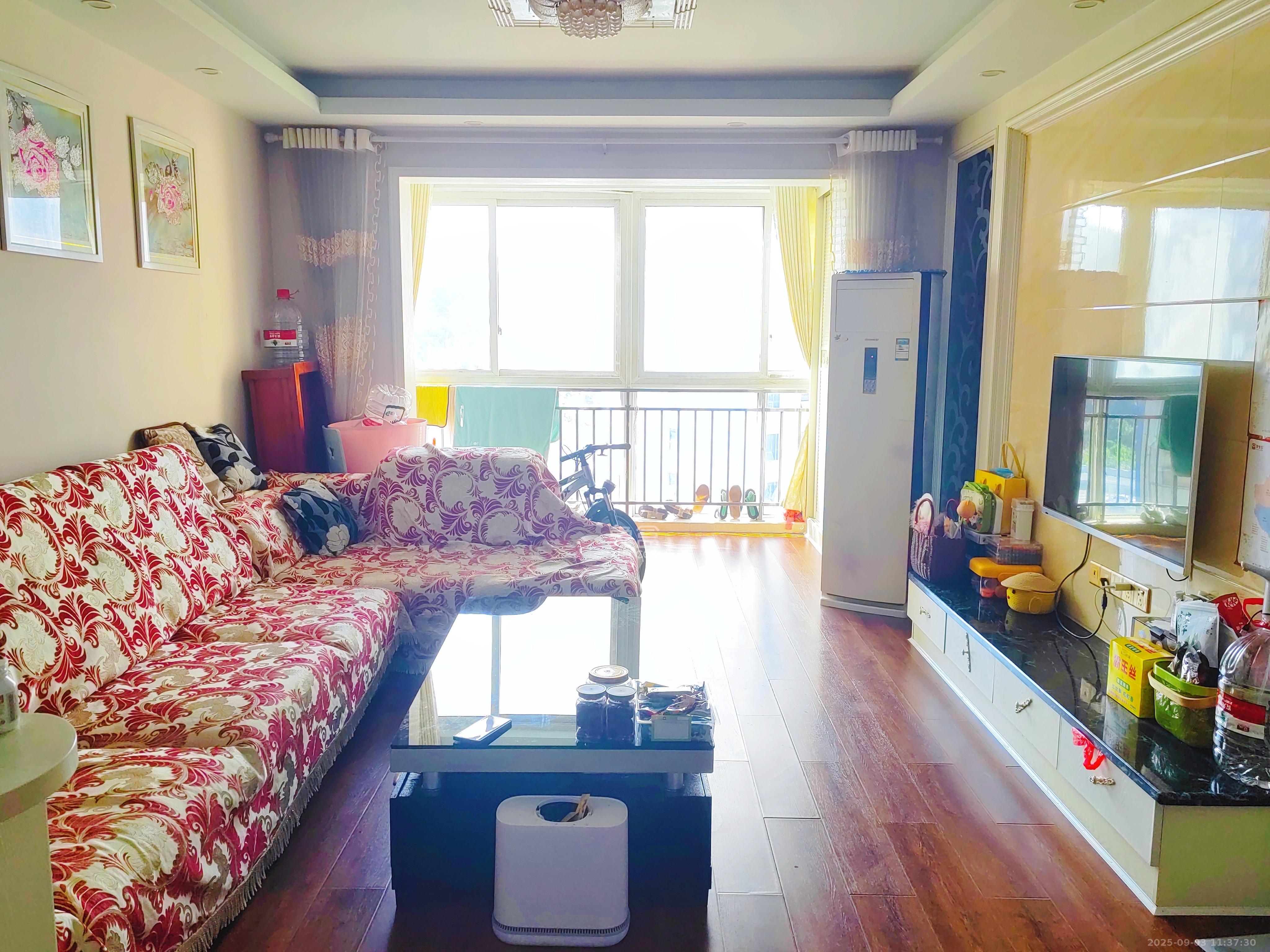 水映青山  2室2厅1卫    2000.0元/月室内图