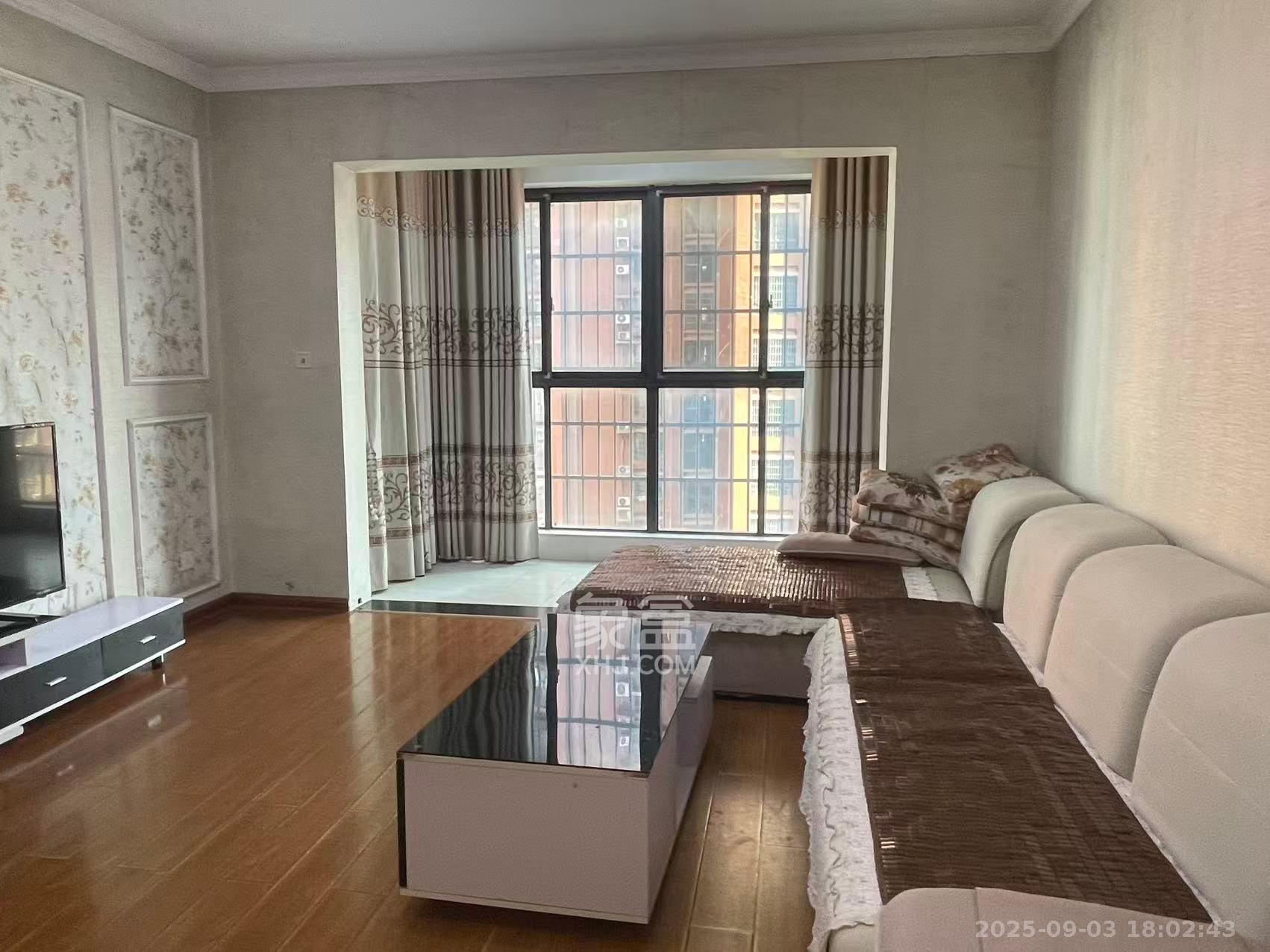 海德公园  4室2厅2卫    2200.0元/月 海德公园  4室2厅2卫    2200.0元/月室内图