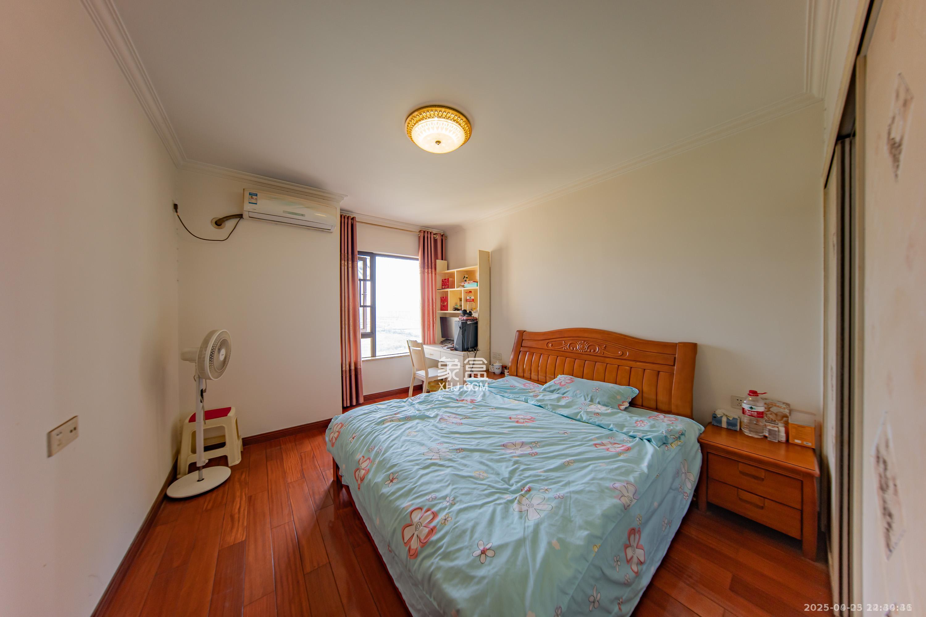 华润橡树湾 3室2厅1卫 3000.0元/月 华润橡树湾 3室2厅1卫 3000.0元/月室内图