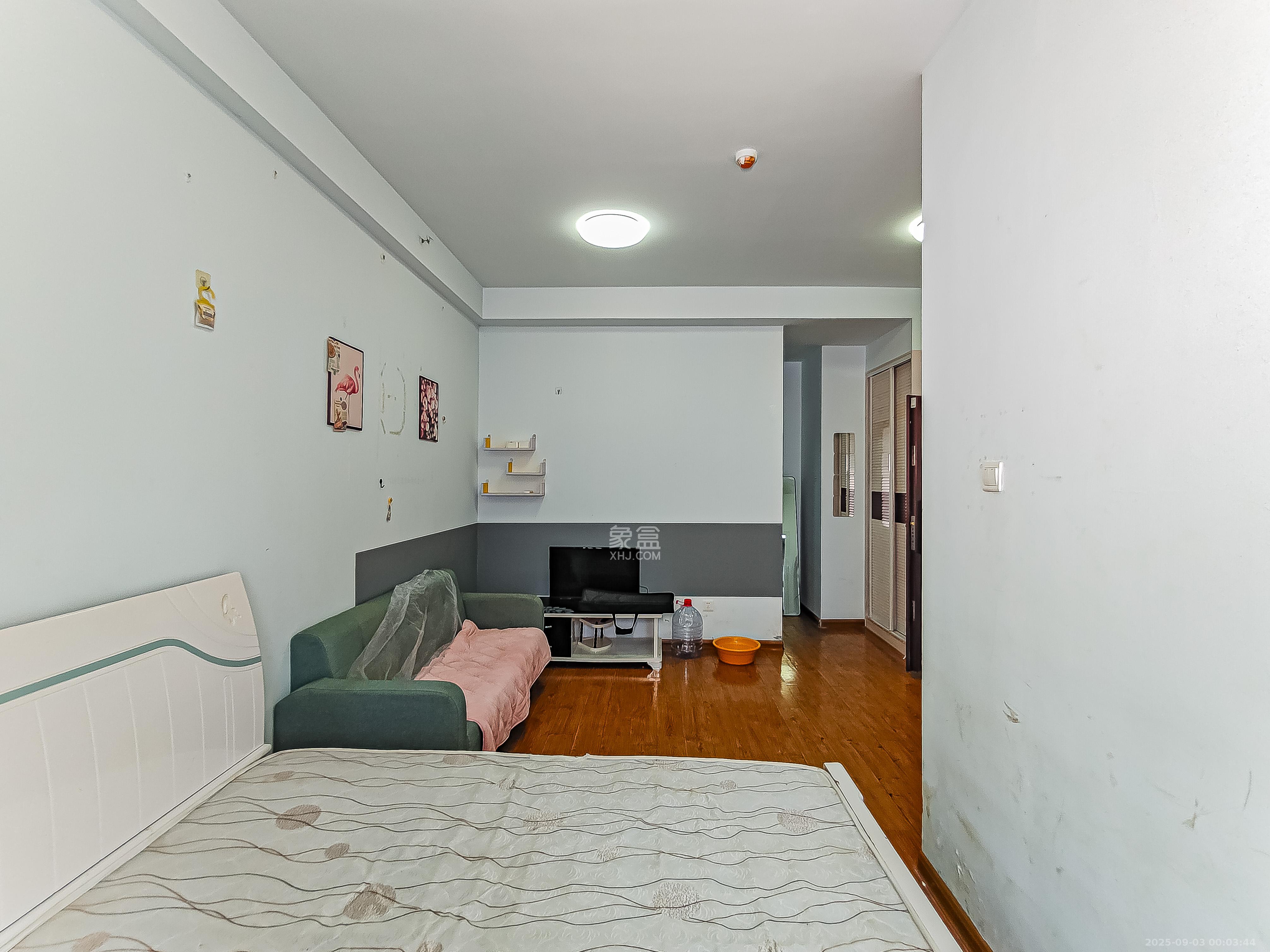 第六都(陆都小区)  1室1厅1卫    34.0万 第六都(陆都小区)  1室1厅1卫    34.0万卧室