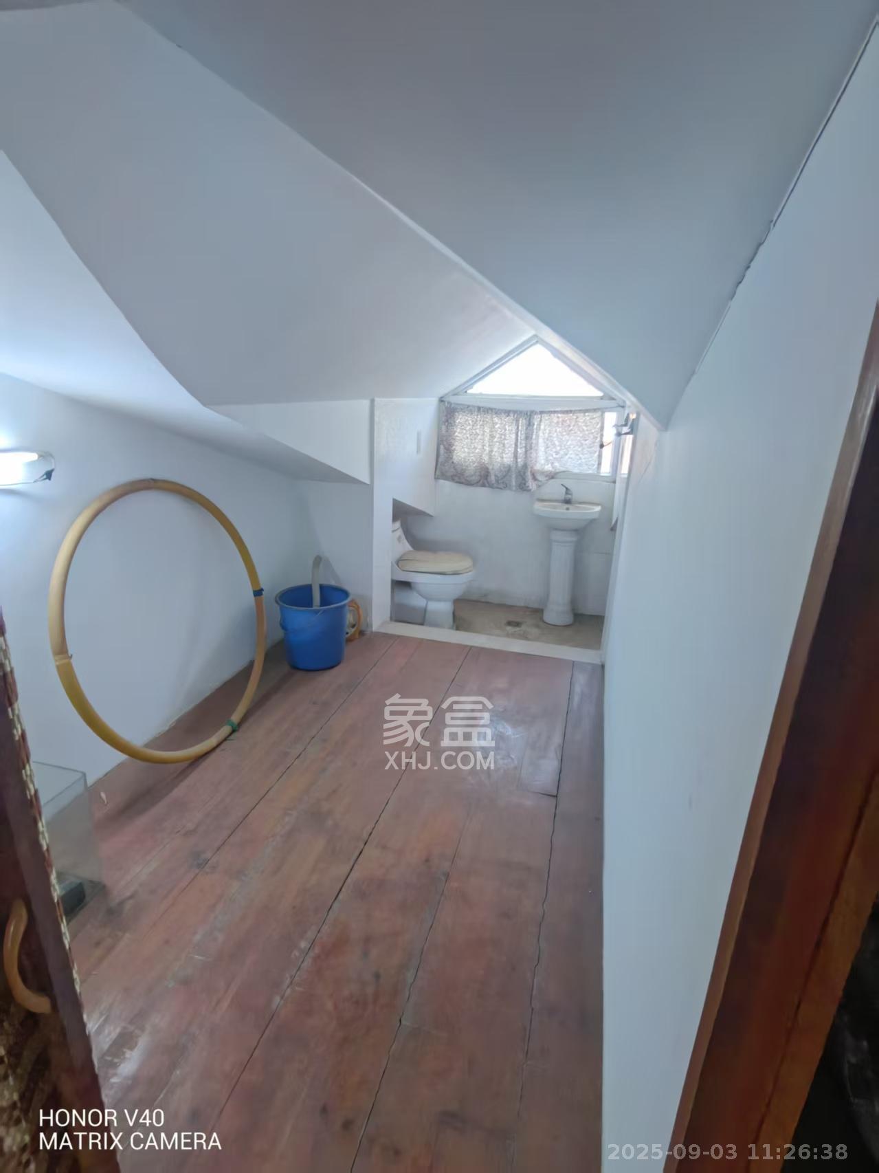 湘绣城  2室2厅1卫    1000.0元/月室内图