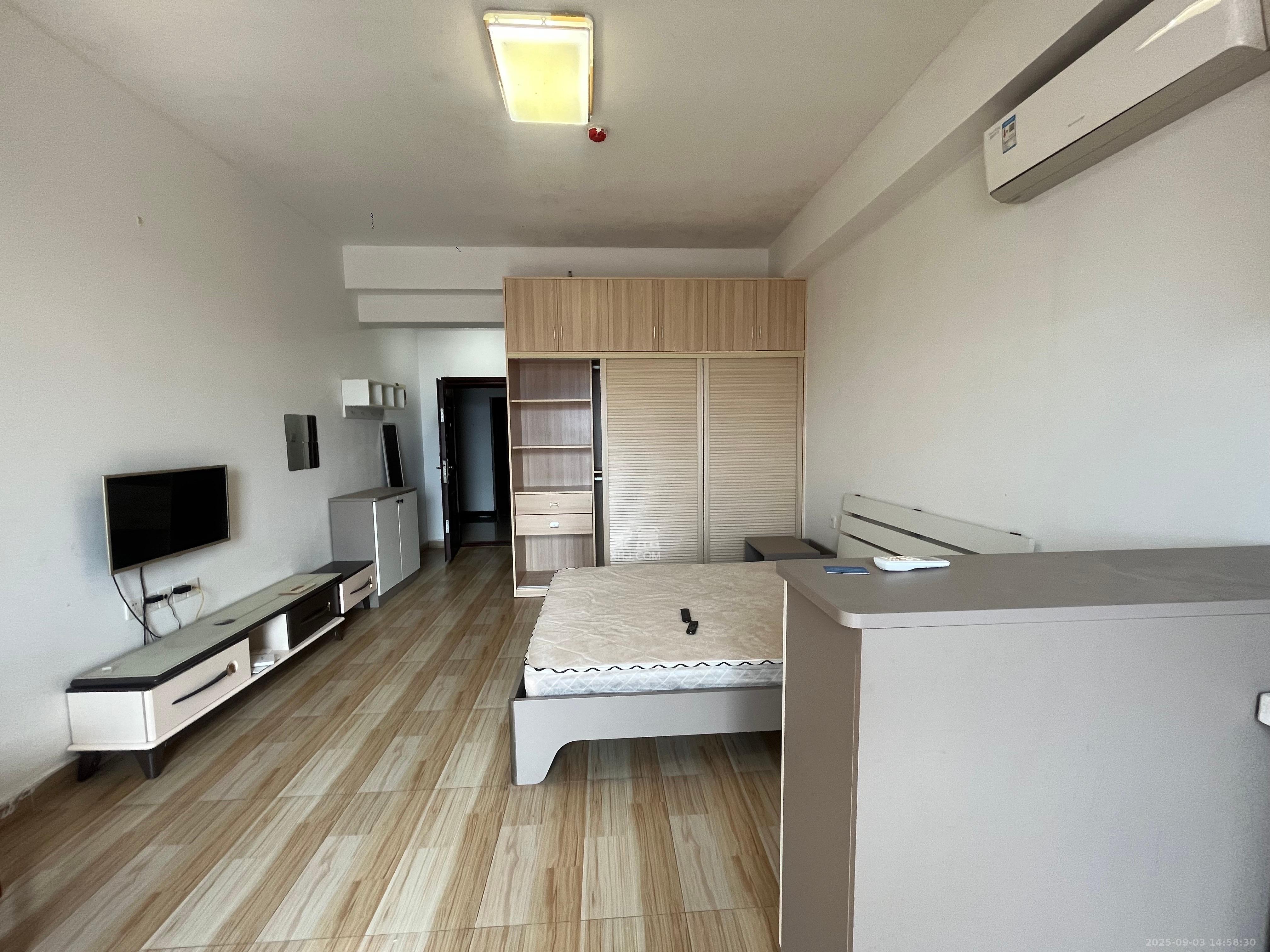 云集国际 1室1厅1卫 1500.0元/月 云集国际 1室1厅1卫 1500.0元/月室内图