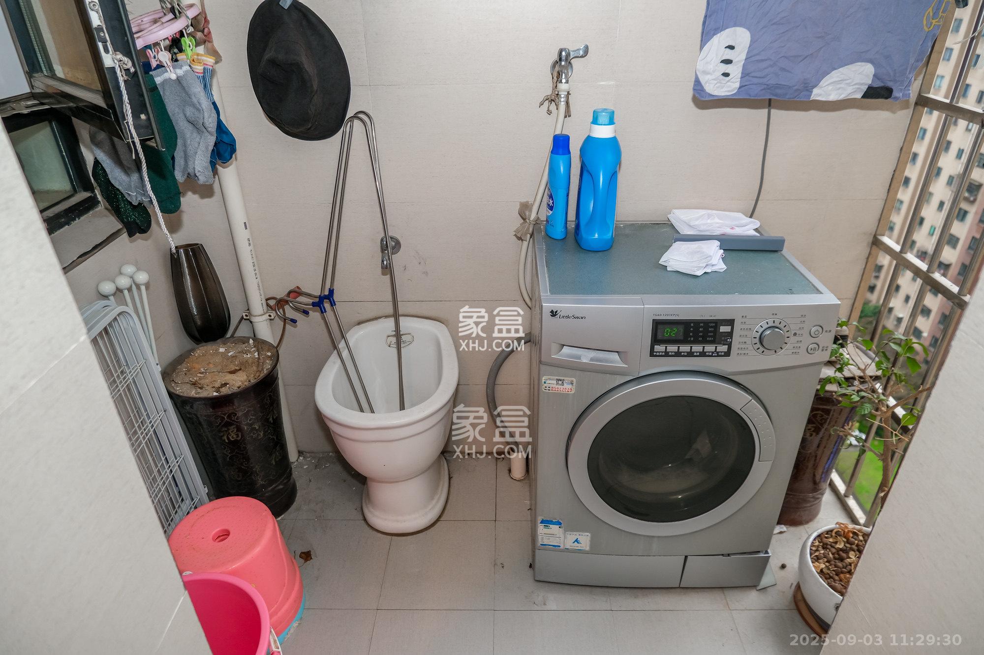 长大卧琥  3室2厅2卫    2600.0元/月 长大卧琥  3室2厅2卫    2600.0元/月室内图