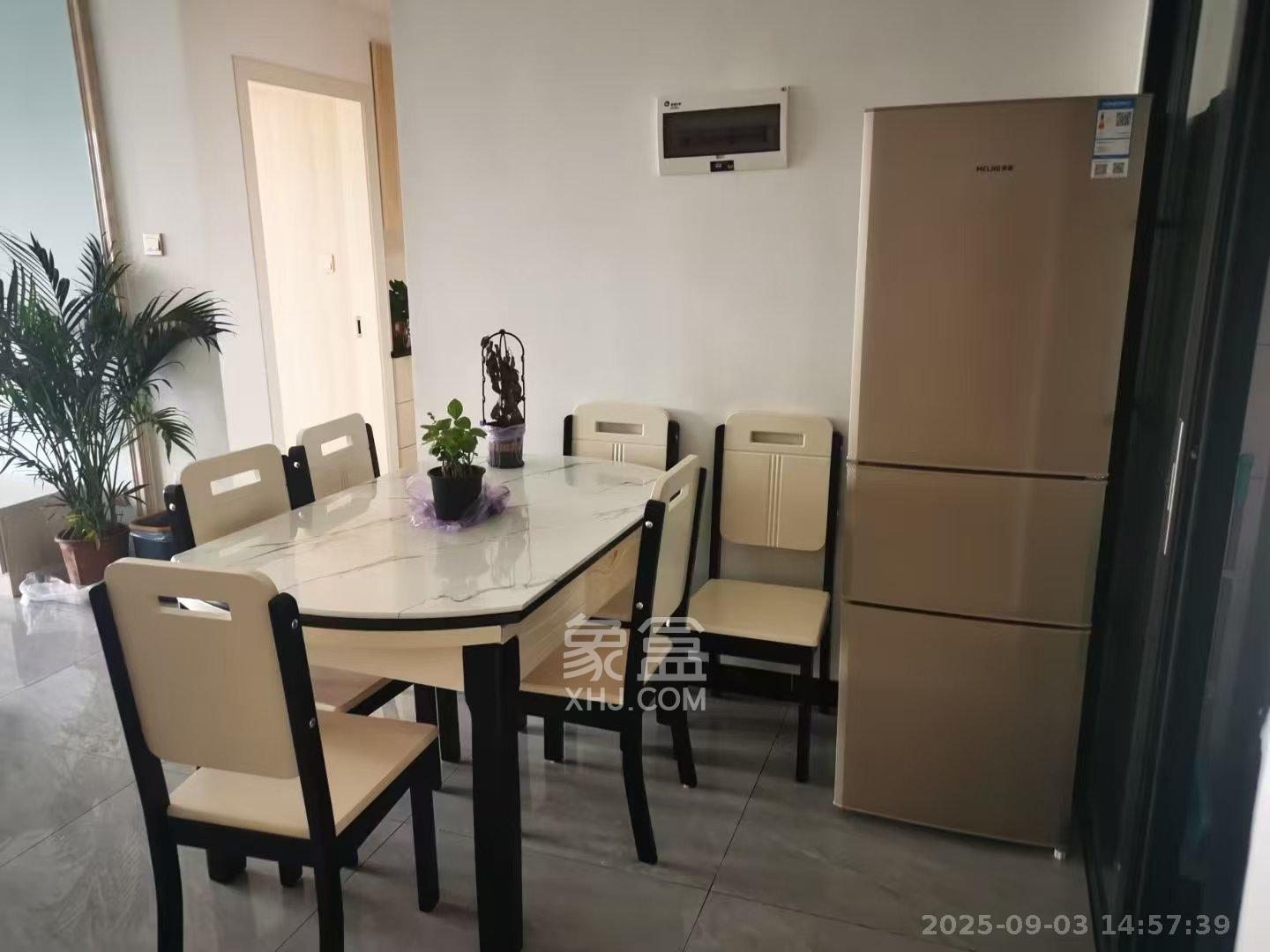 新城国际花都 3室2厅1卫 1700.0元/月 新城国际花都 3室2厅1卫 1700.0元/月室内图