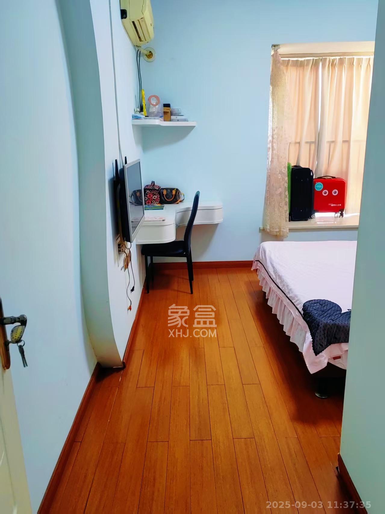 水映青山  2室2厅1卫    2000.0元/月室内图