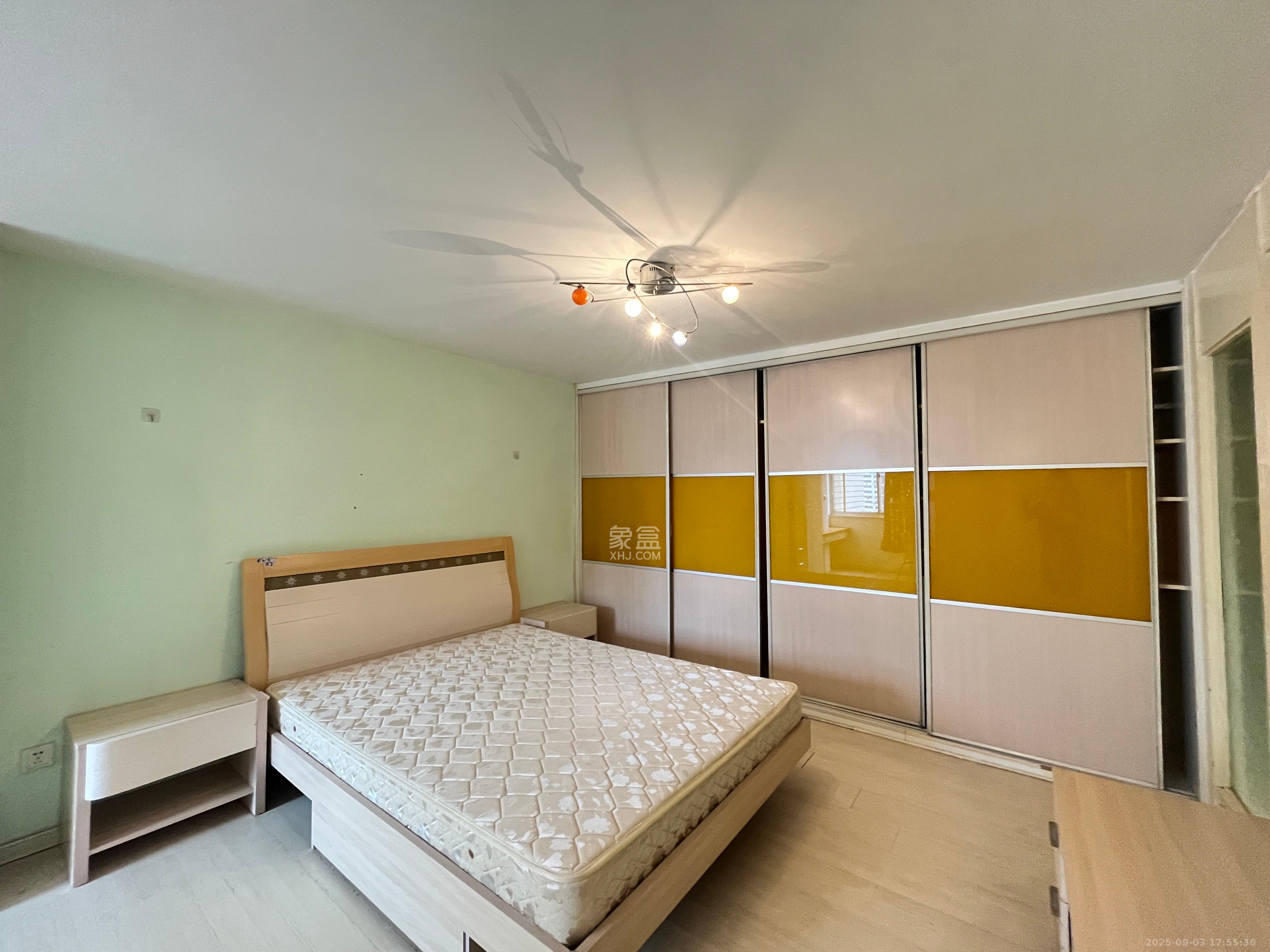 宏景名厦  1室1厅1卫    2100.0元/月室内图