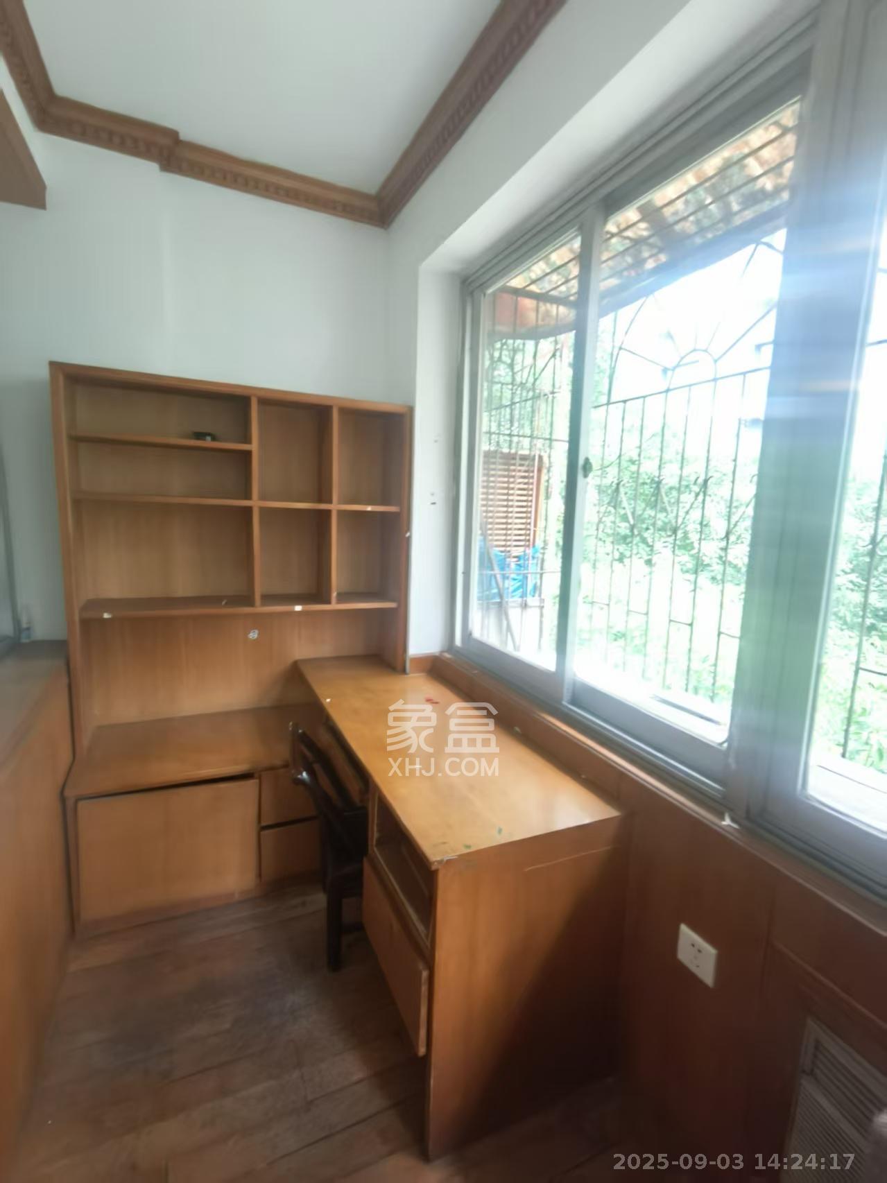 向韶村  2室2厅2卫    1800.0元/月室内图