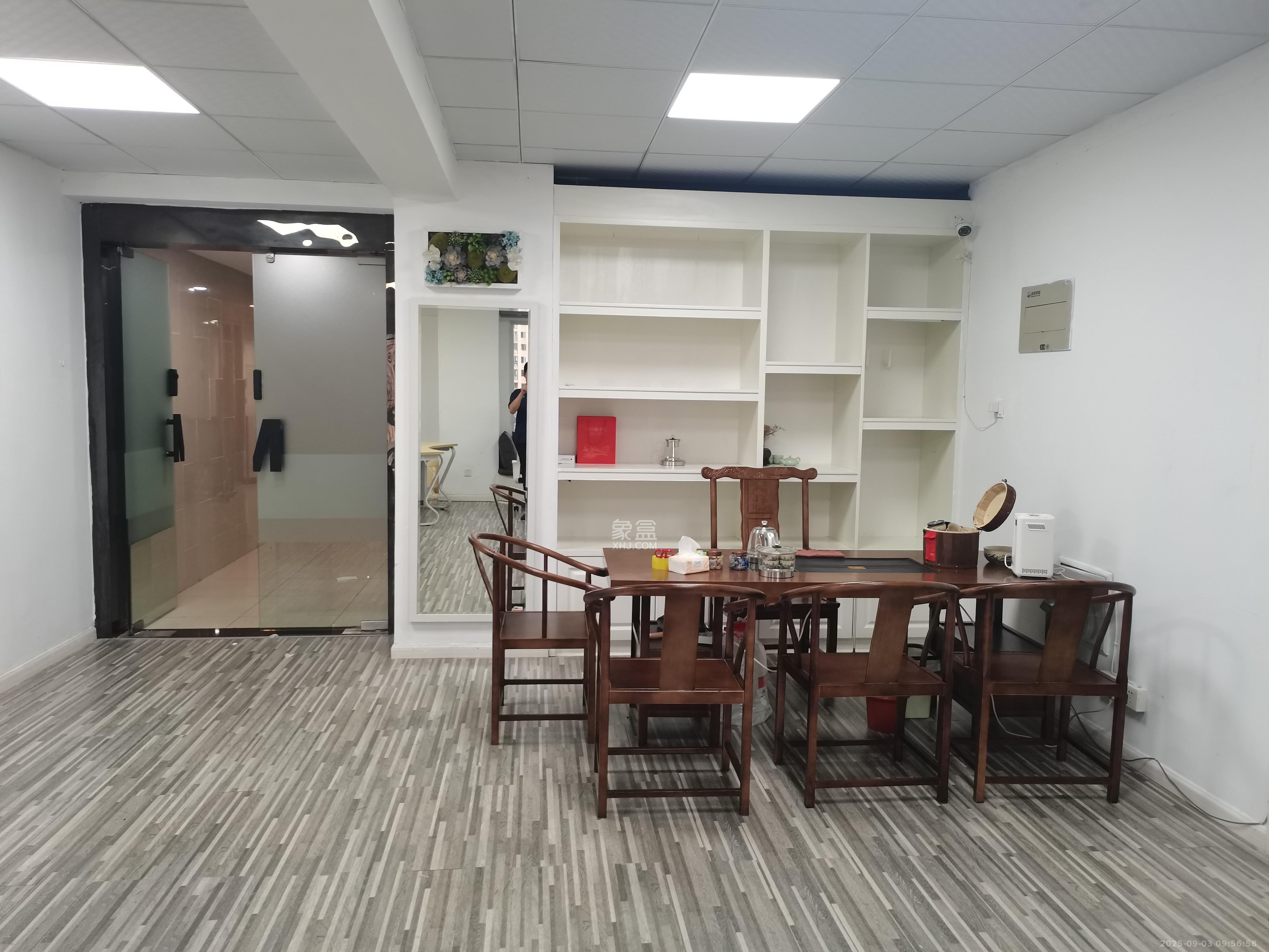 北辰三角洲B1E1区 1室1厅1卫 4980.0元/月 北辰三角洲B1E1区 1室1厅1卫 4980.0元/月室内图