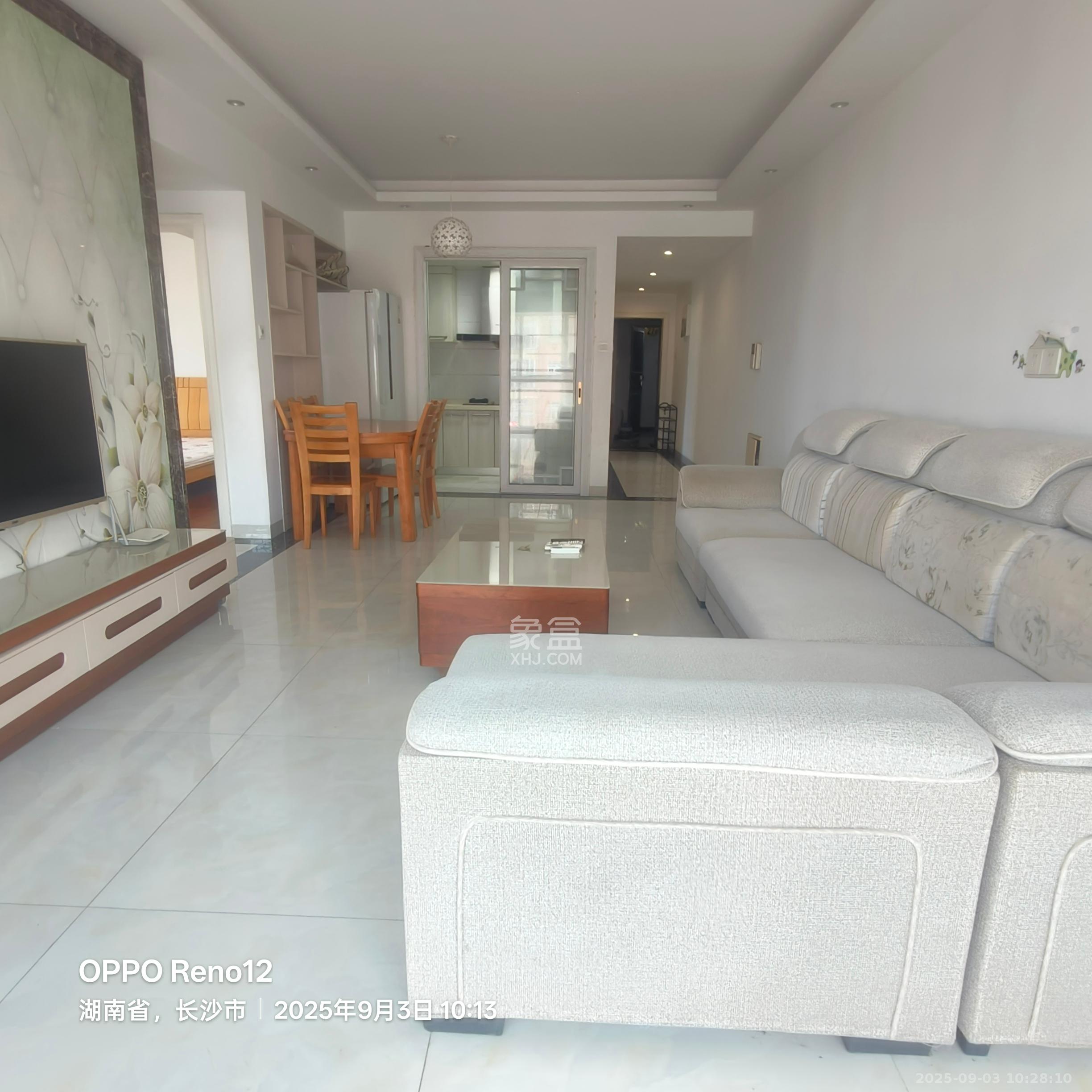 新蕾品阁居 3室2厅1卫 1700.0元/月 新蕾品阁居 3室2厅1卫 1700.0元/月室内图