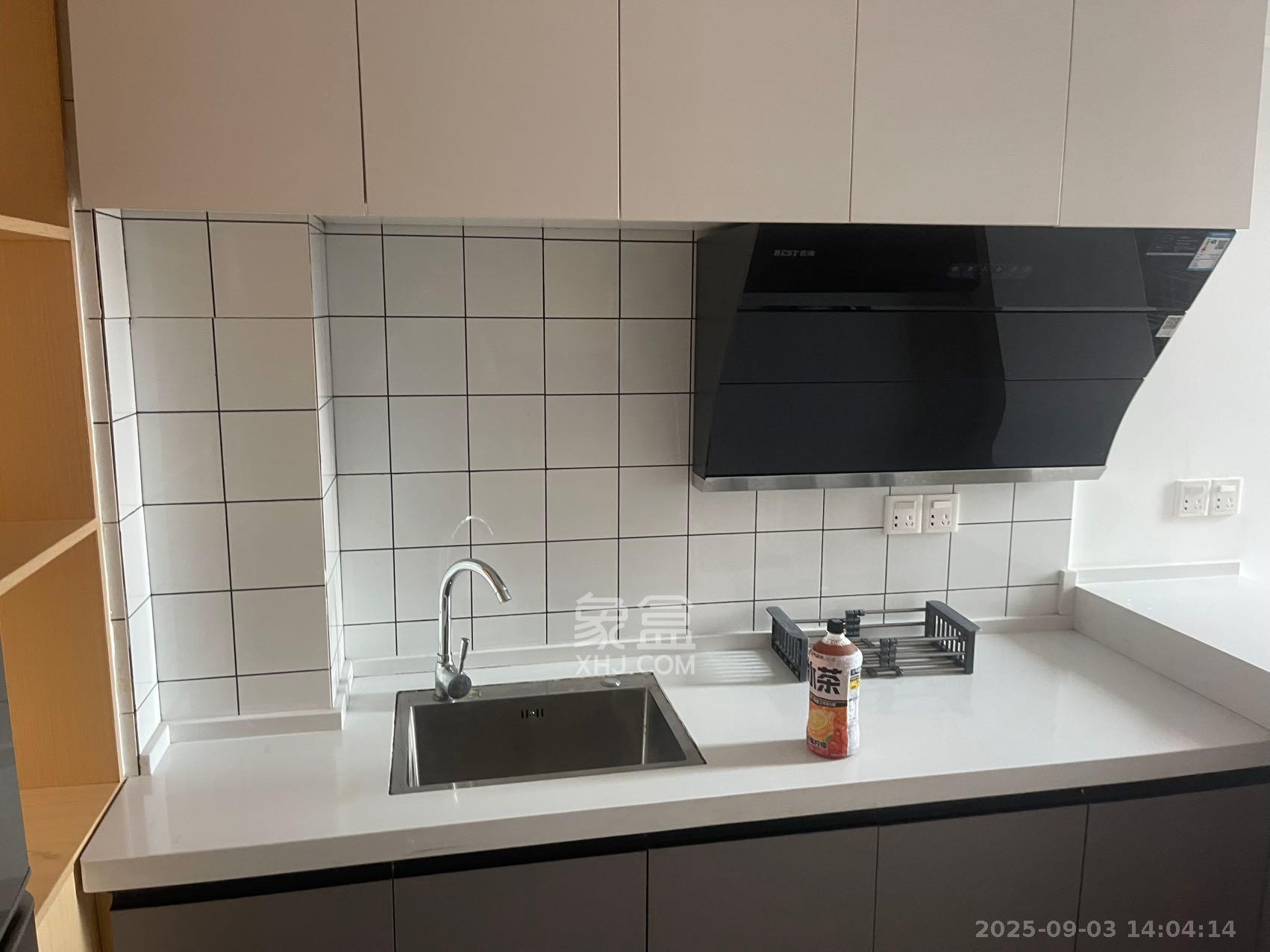 明昇壹城（明昇时代广场）三期  3室2厅1卫    2600.0元/月室内图